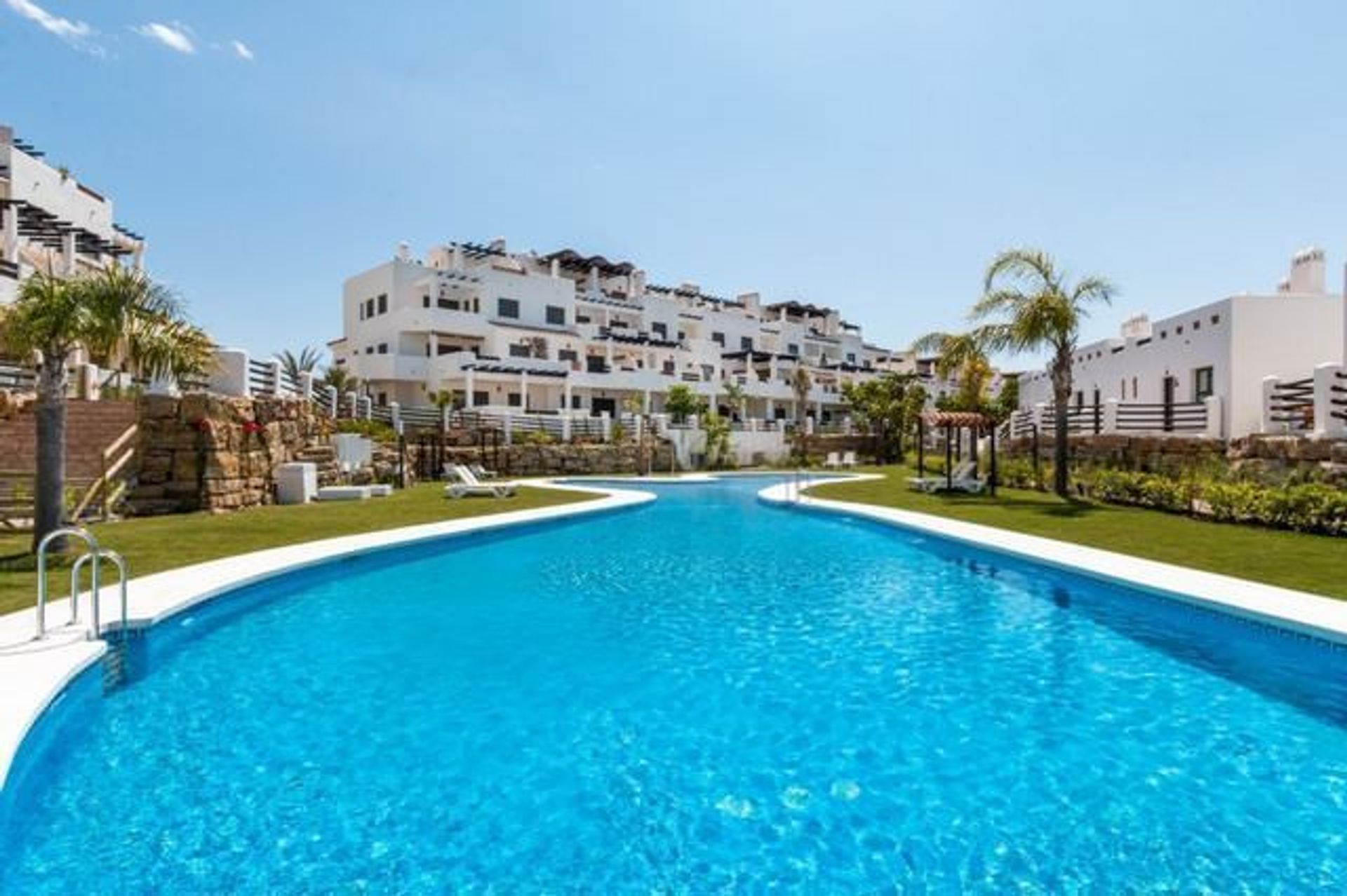 Ejerlejlighed i Estepona, Malaga 10043896