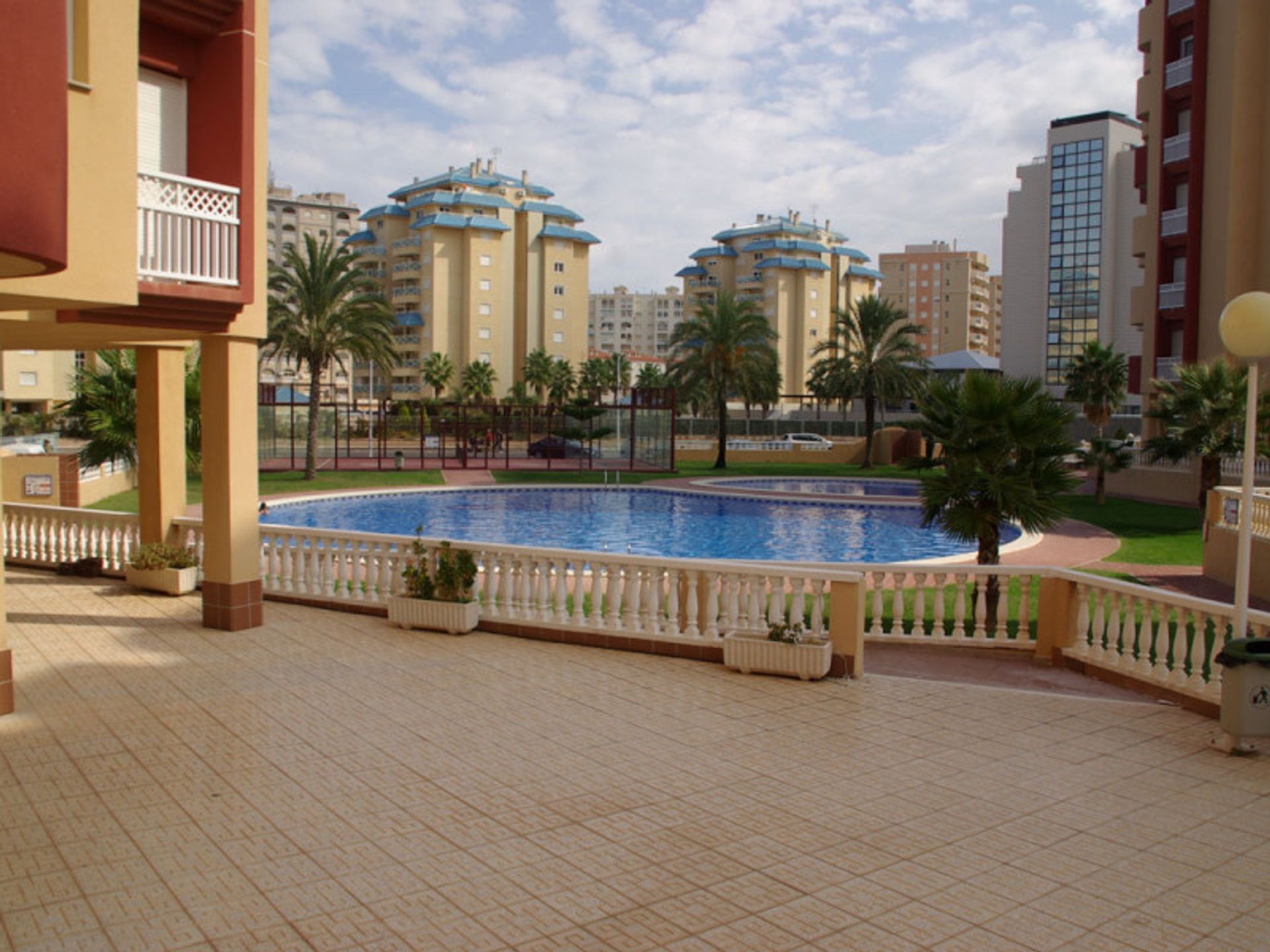 Condominium in La Manga, Region Of Murcia 10045974