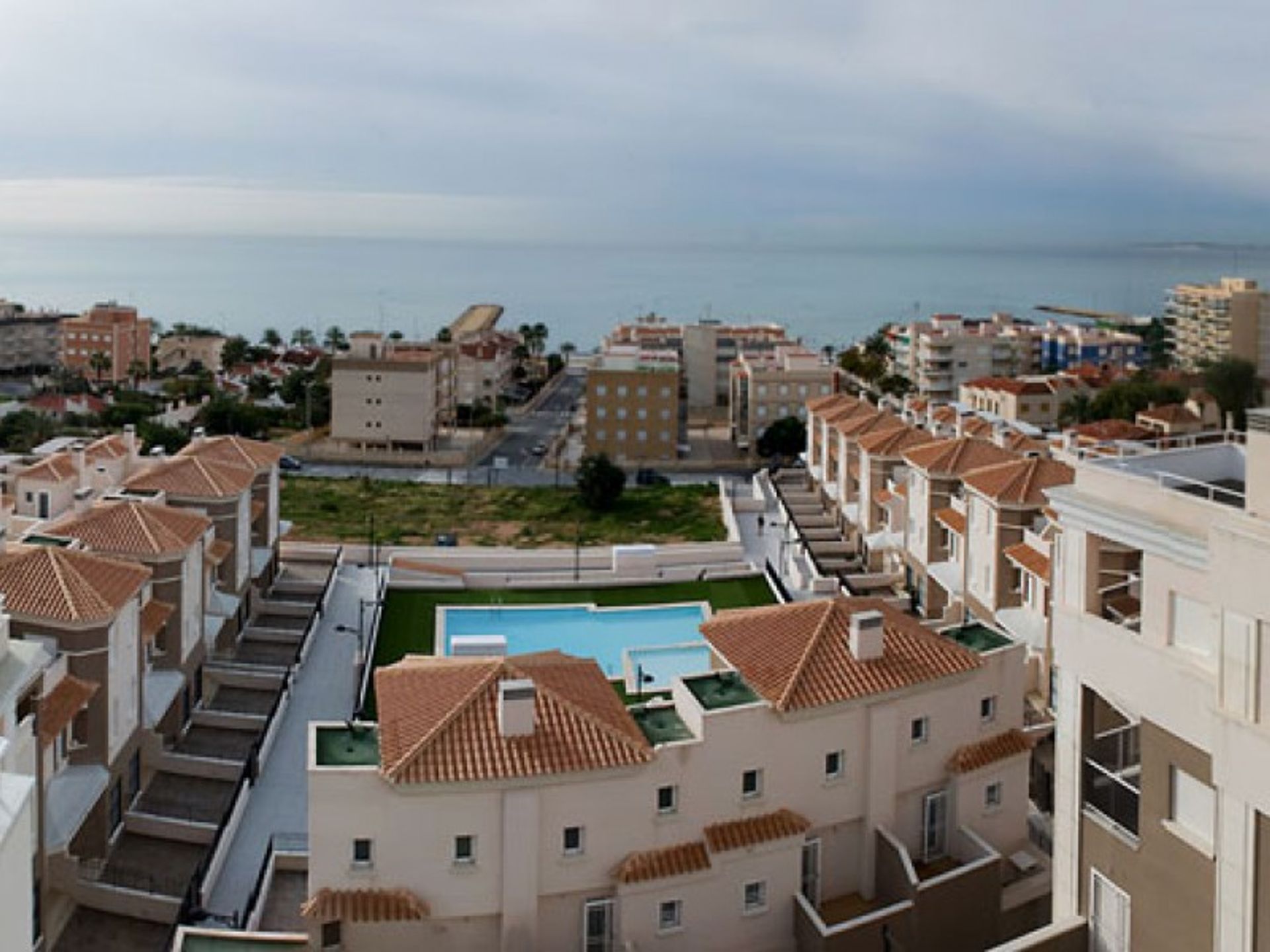 房子 在 Gran Alacant - Santa Pola, Valencia 10046699