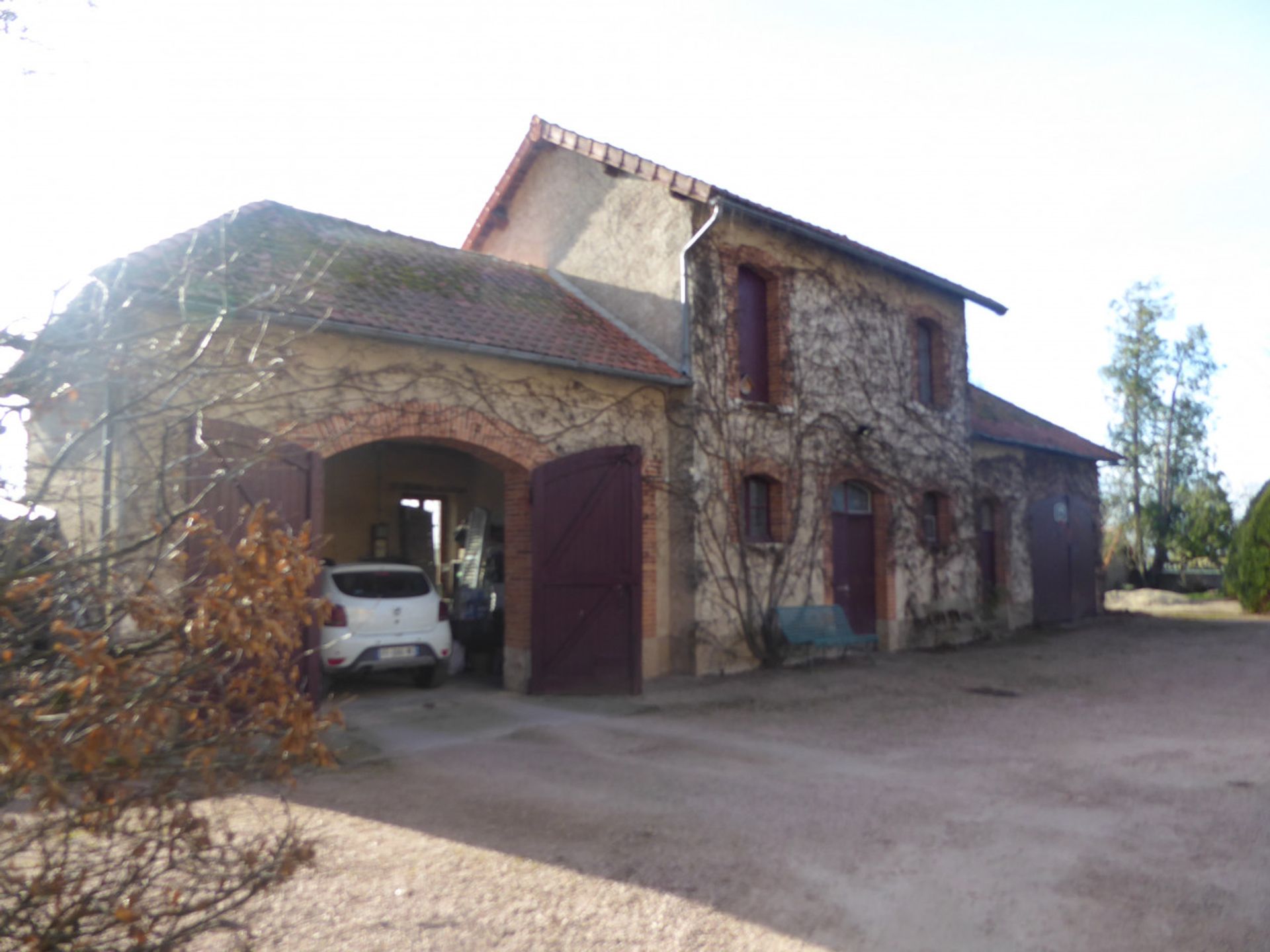 Hus i Saint Gerand Le Puy, Auvergne 10047336