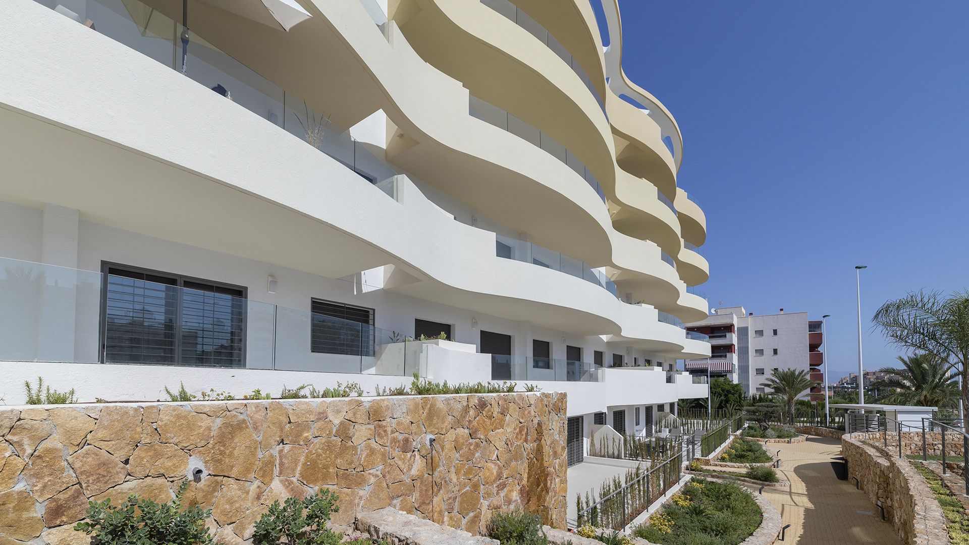 Kondominium w Arenales Del Sol, Costa Blanca North 10048284