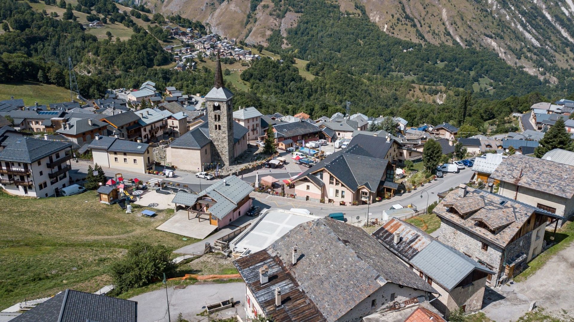 Condominium in Saint Martin De Belleville, Savoie 10048403