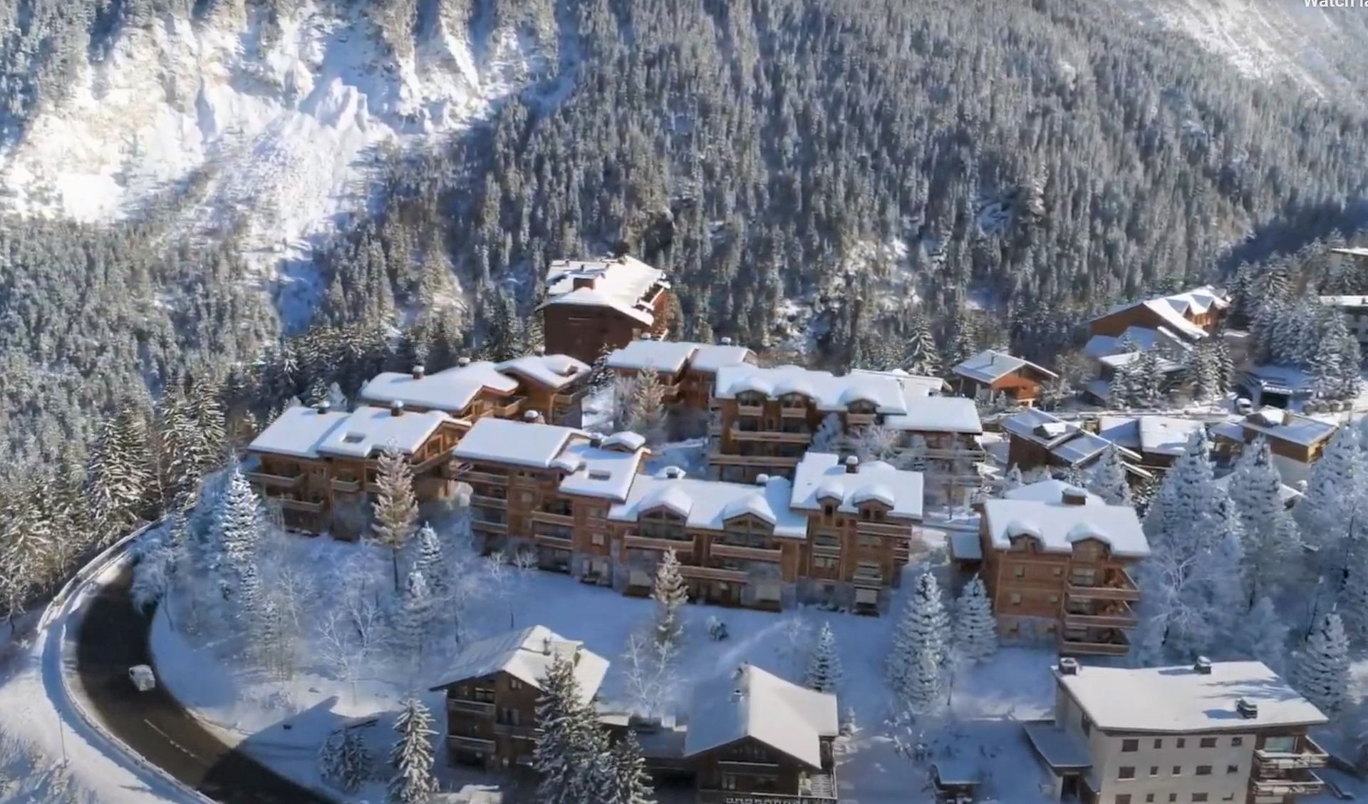 Condominio nel Courchevel, Alvernia-Rodano-Alpi 10048425