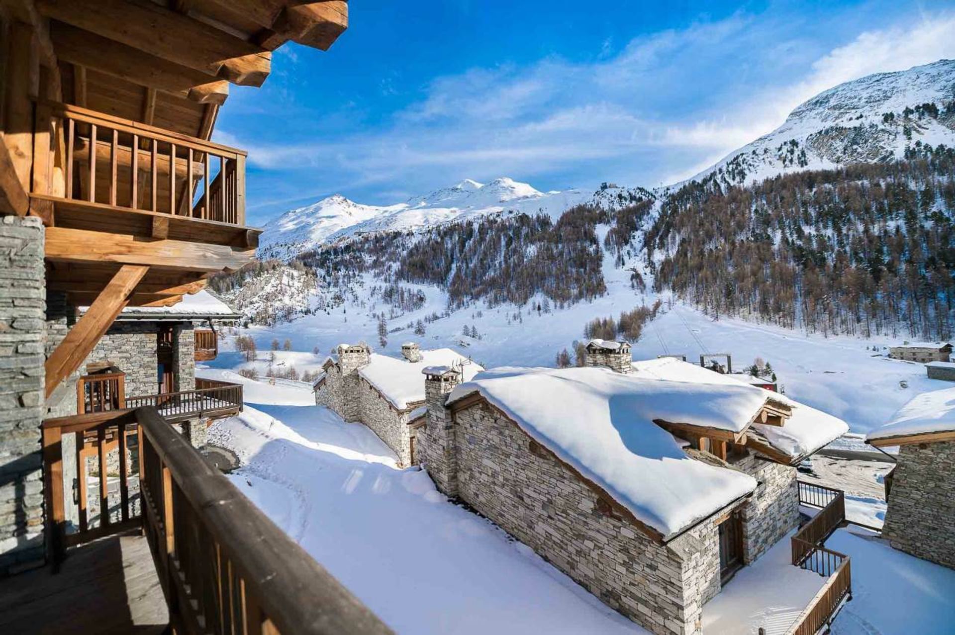 Hus i Val-d'Isere, Auvergne-Rhône-Alpes 10048453