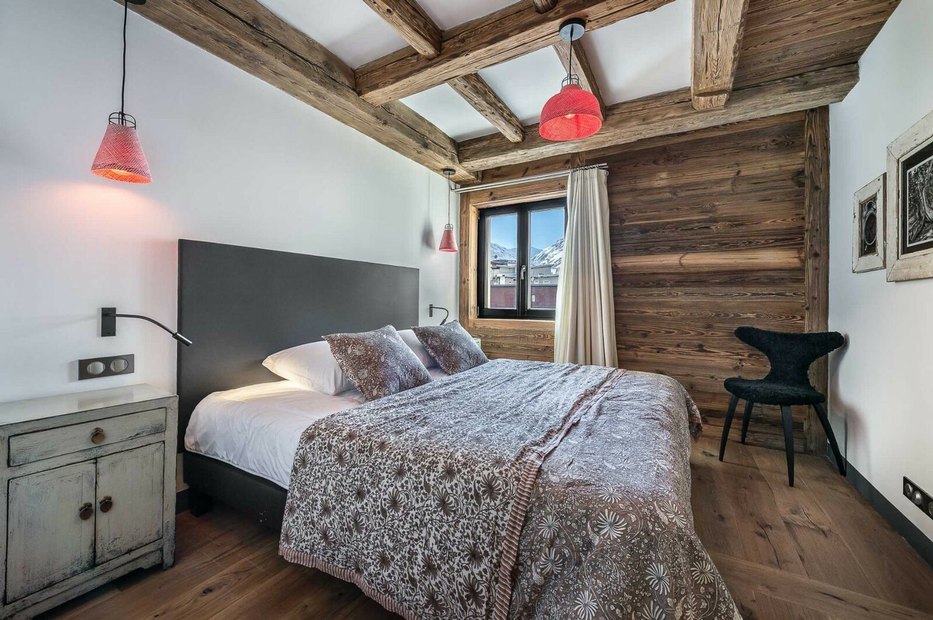 Condominium in Val-D'isere, Savoie 10048492