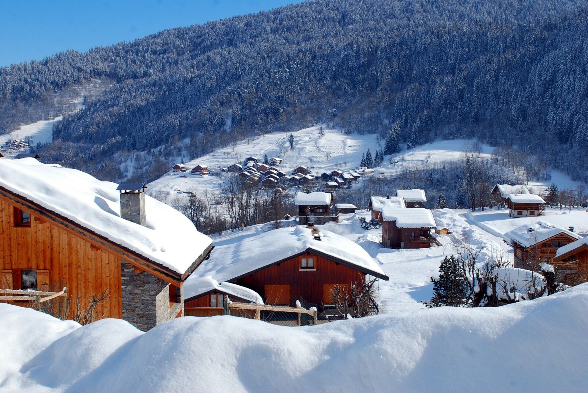 Condominium dans Les Allues, Auvergne-Rhône-Alpes 10048535