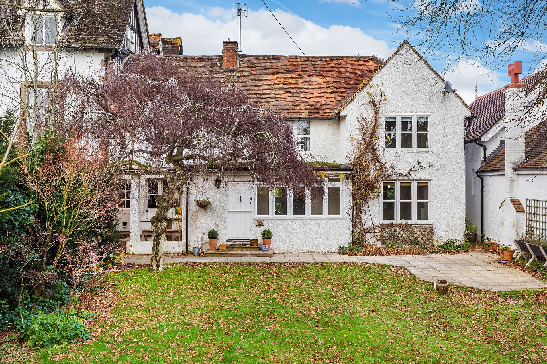 Haus im Reigate, Surrey 10048648