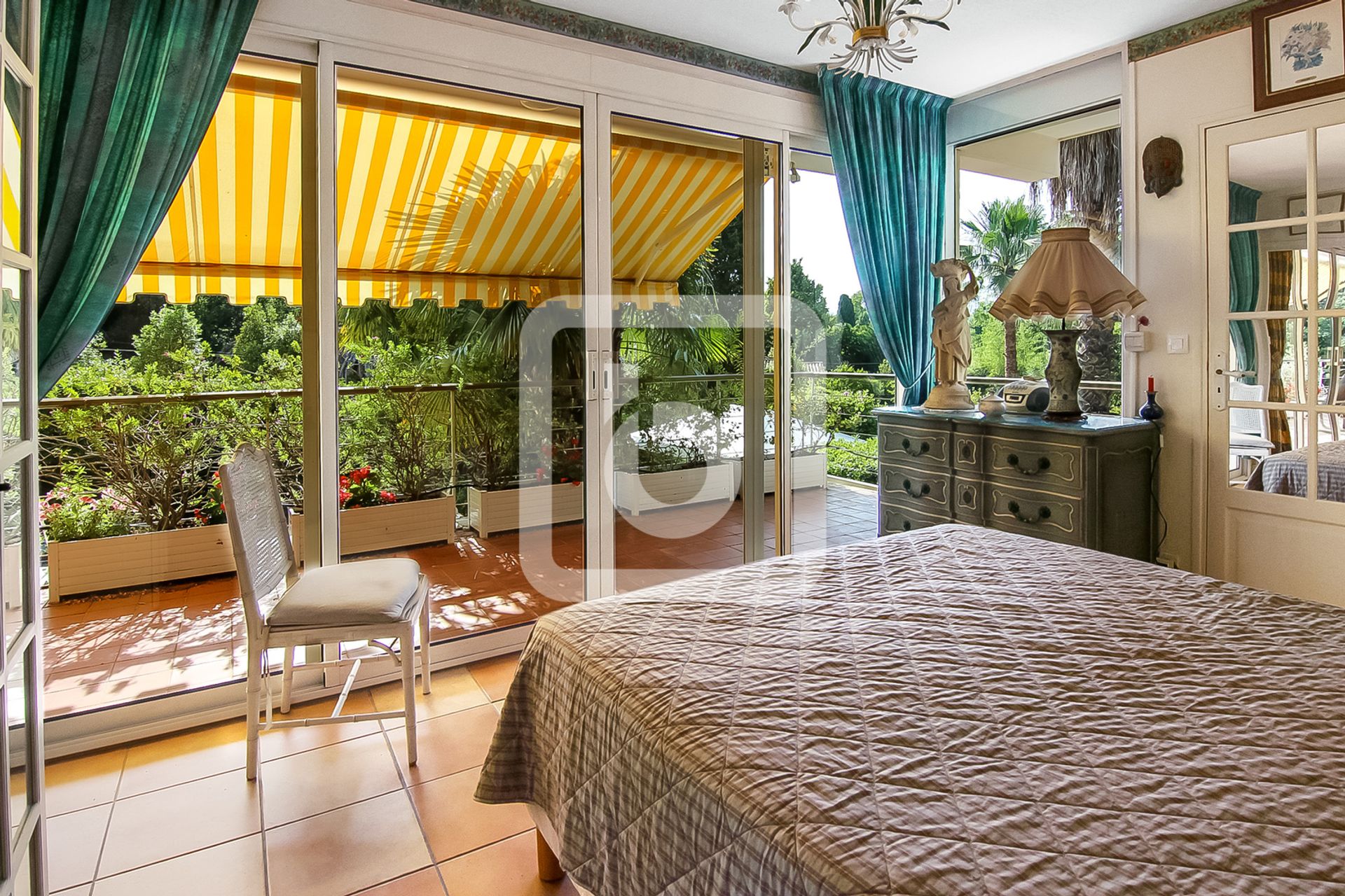 בַּיִת ב Cap d'Antibes, Provence-Alpes-Cote D'azur 10048760