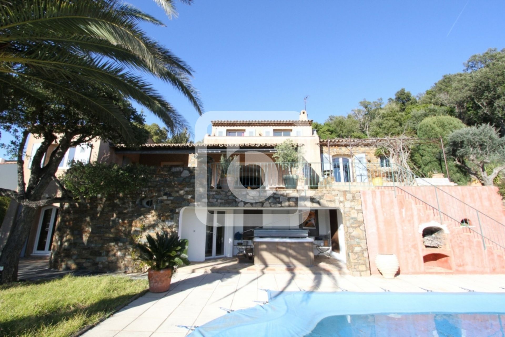 Huis in Cavalaire Sur Mer, Provence-Alpes-Cote D'azur 10048774