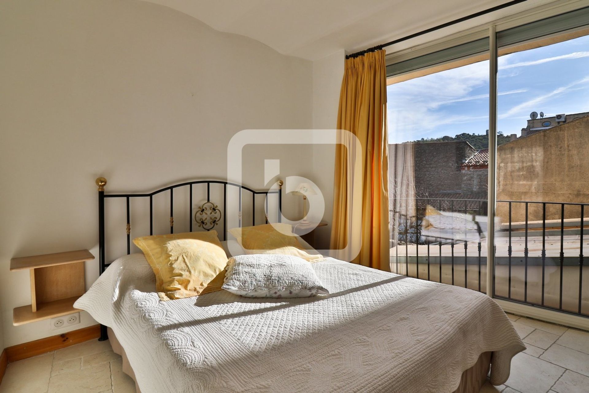 Будинок в La Garde Freinet, Provence-Alpes-Cote D'azur 10048793