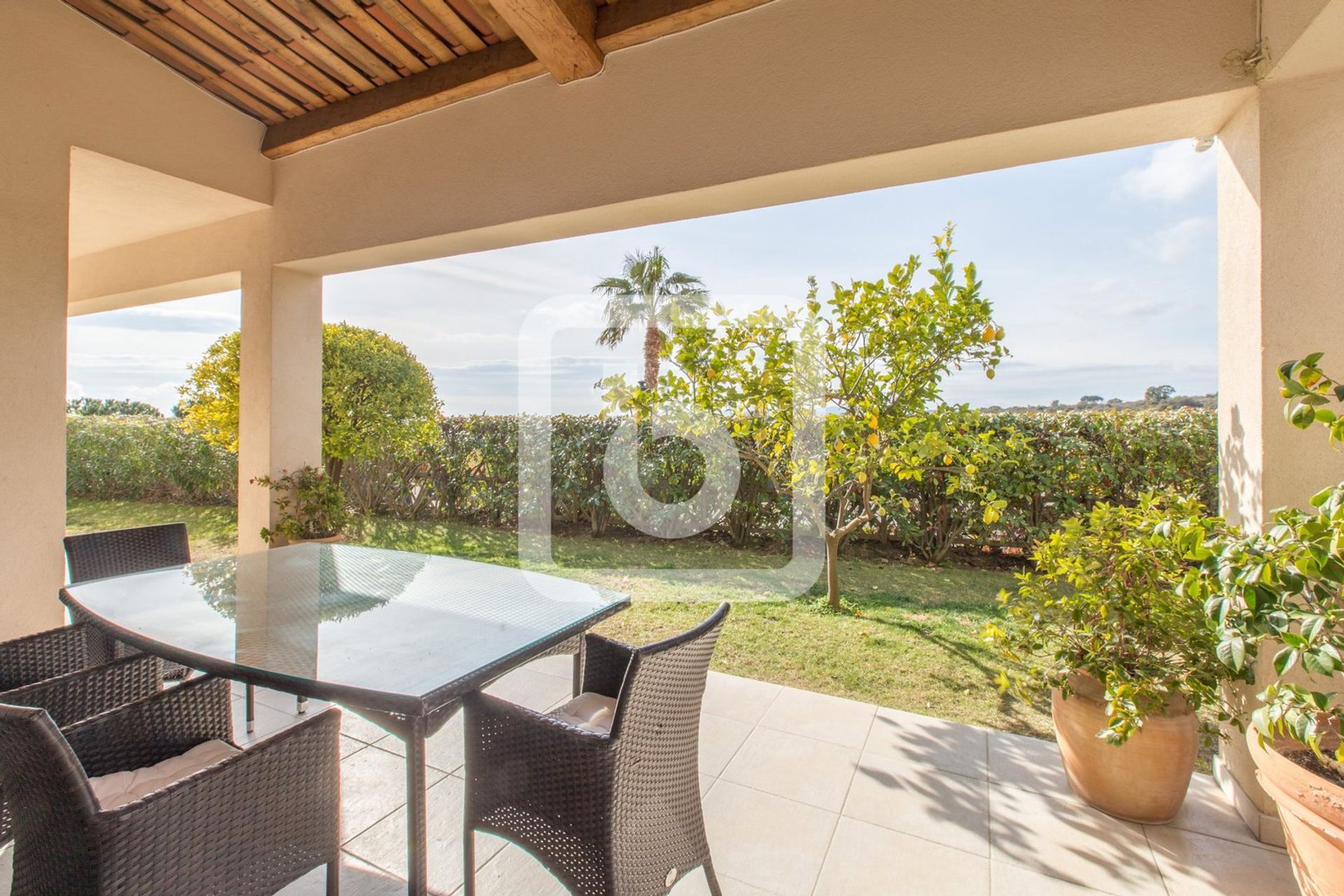 casa no Villeneuve Loubet, Provence-Alpes-Cote D'azur 10048812