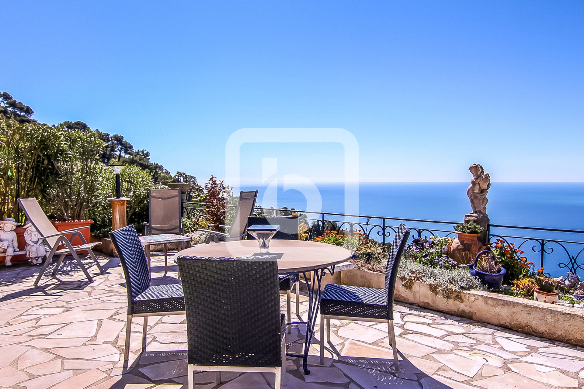 Land in Eze, Provence-Alpes-Cote D'azur 10048829