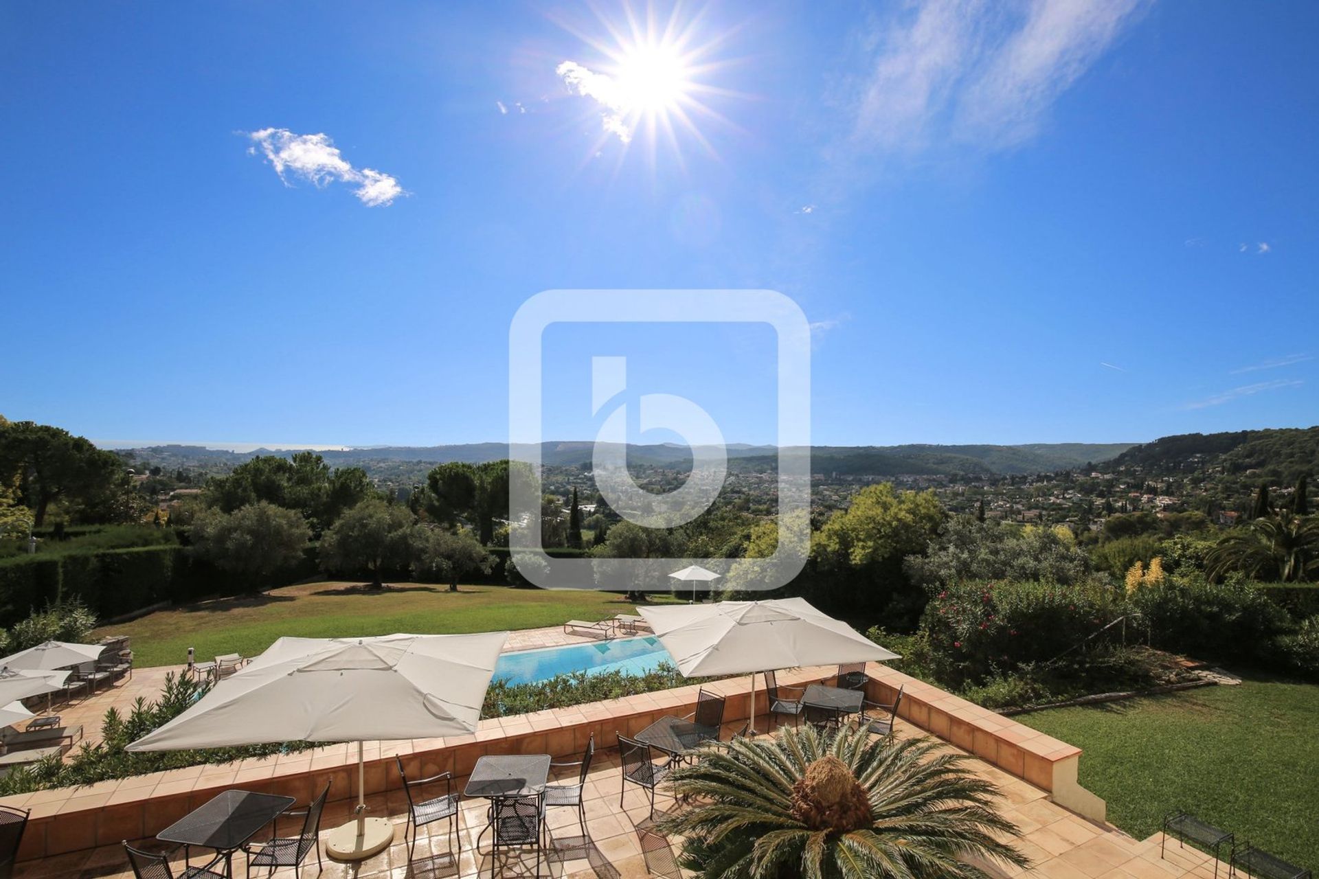 Haus im Saint Paul De Vence, Provence-Alpes-Cote D'azur 10048834