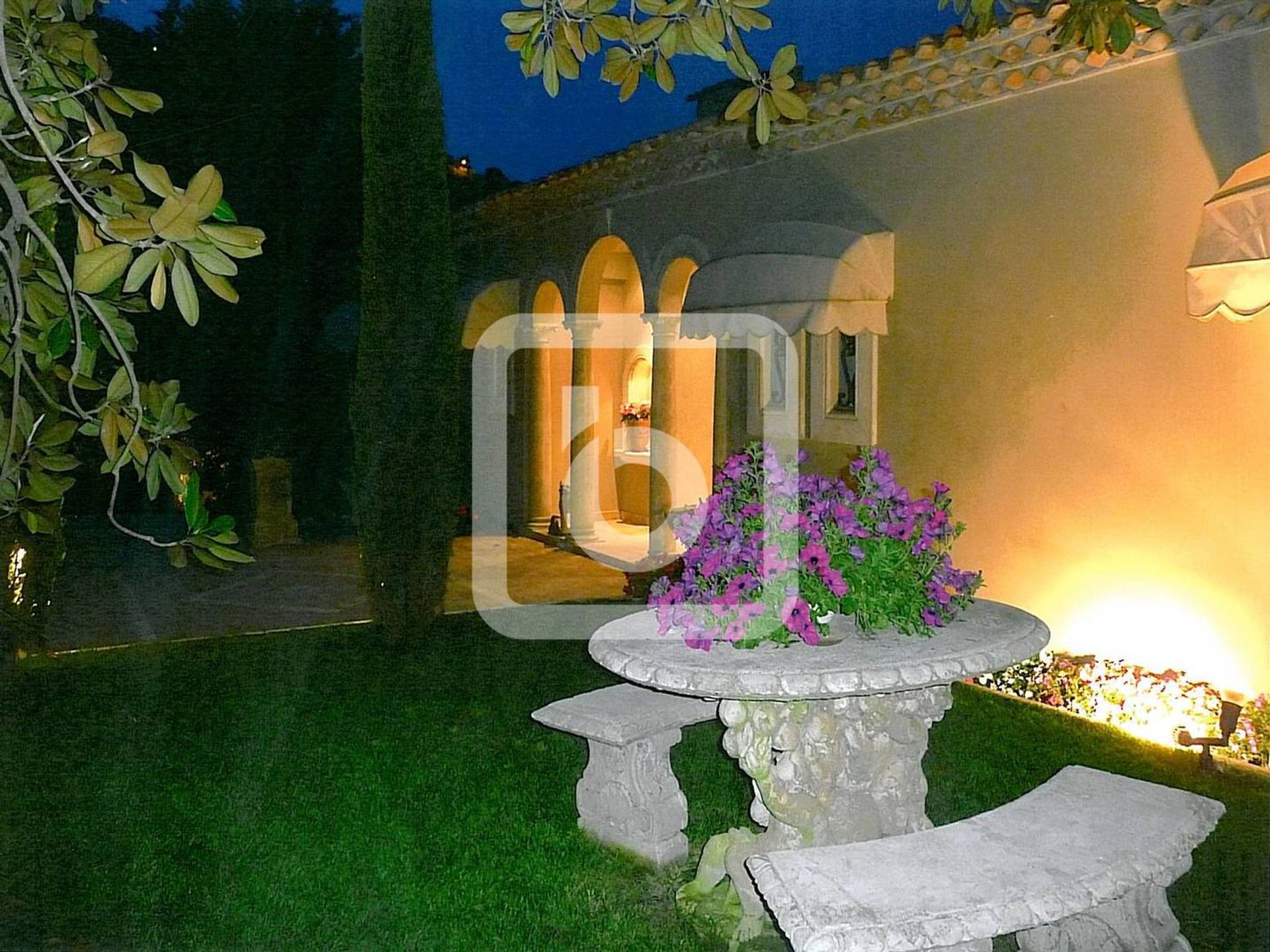 Hus i Cannes, Provence-Alpes-Cote D'azur 10048845