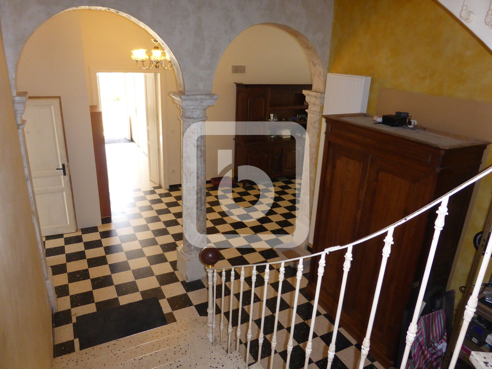 Haus im Nimes, Languedoc-Roussillon 10048879