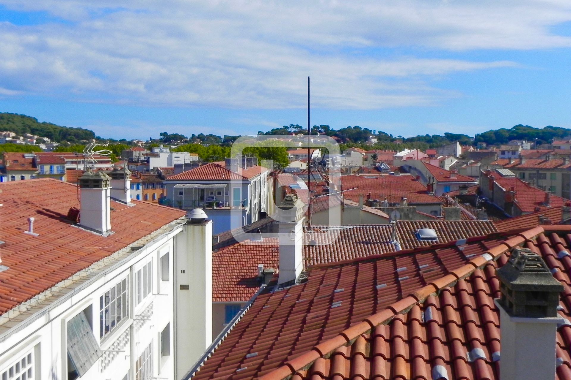 Eigentumswohnung im La Seyne-sur-Mer, Provence-Alpes-Côte d'Azur 10048893