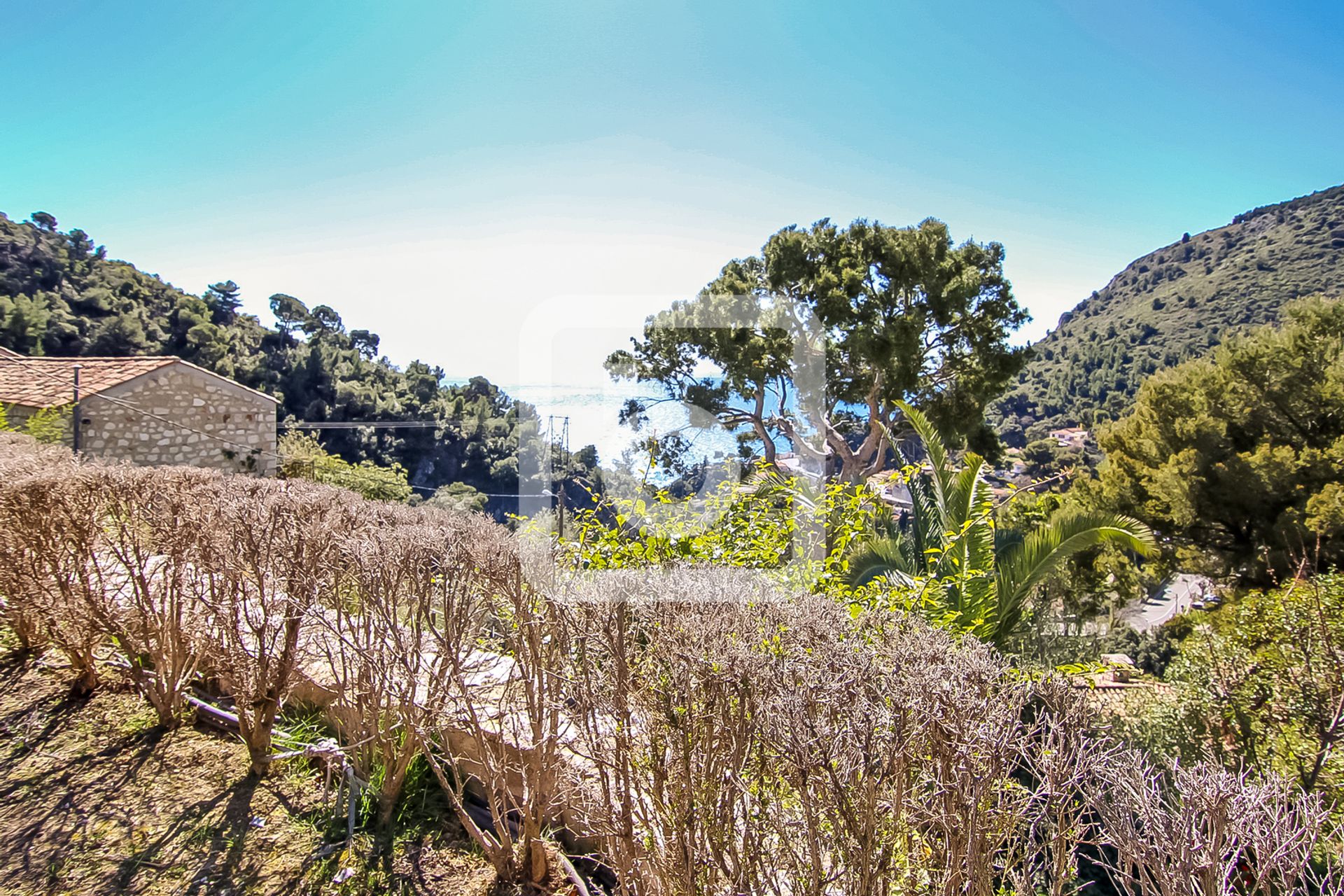 집 에 Eze, Provence-Alpes-Cote D'azur 10048906