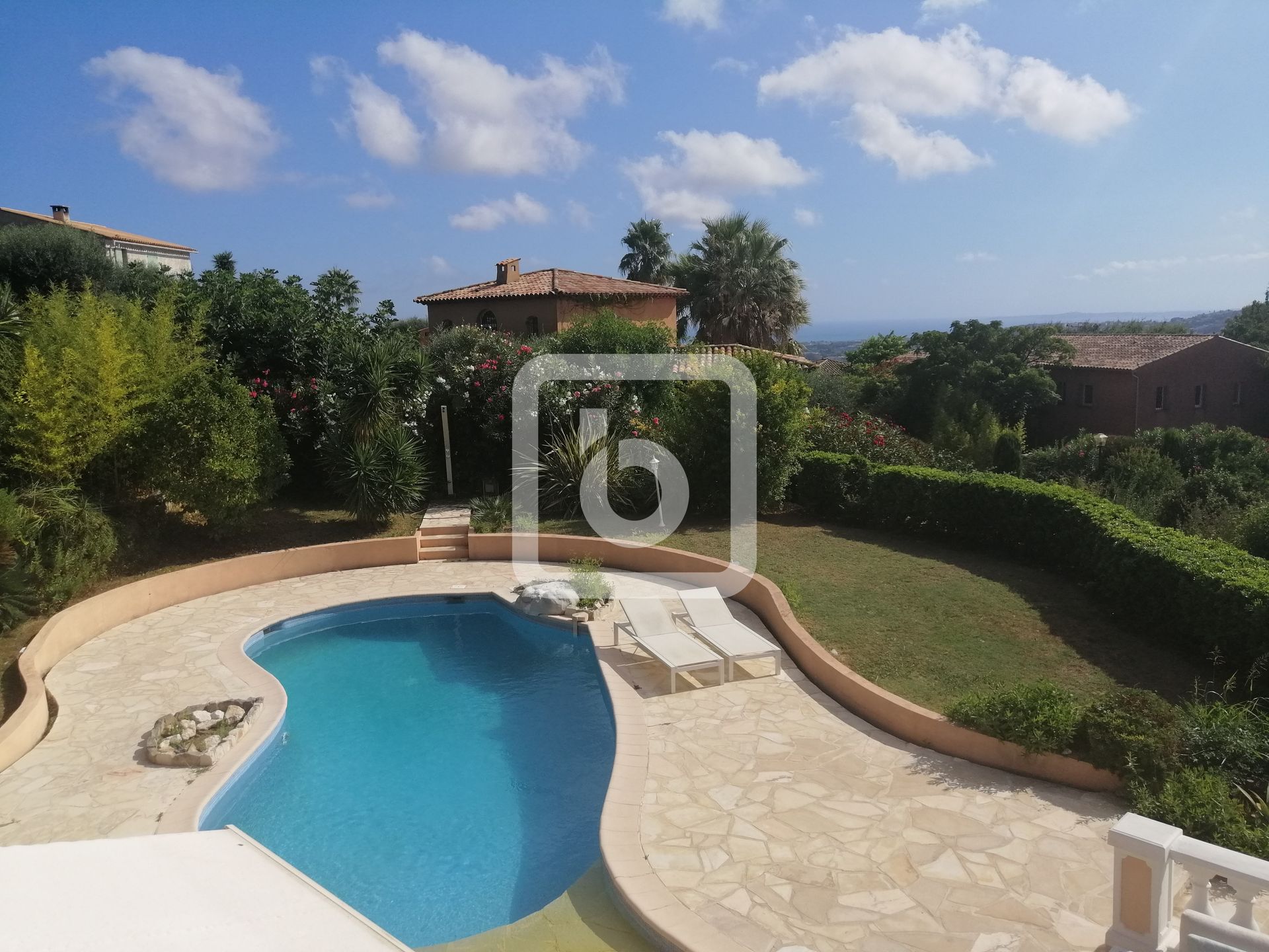 casa no Califórnia, Provença-Alpes-Costa Azul 10048908