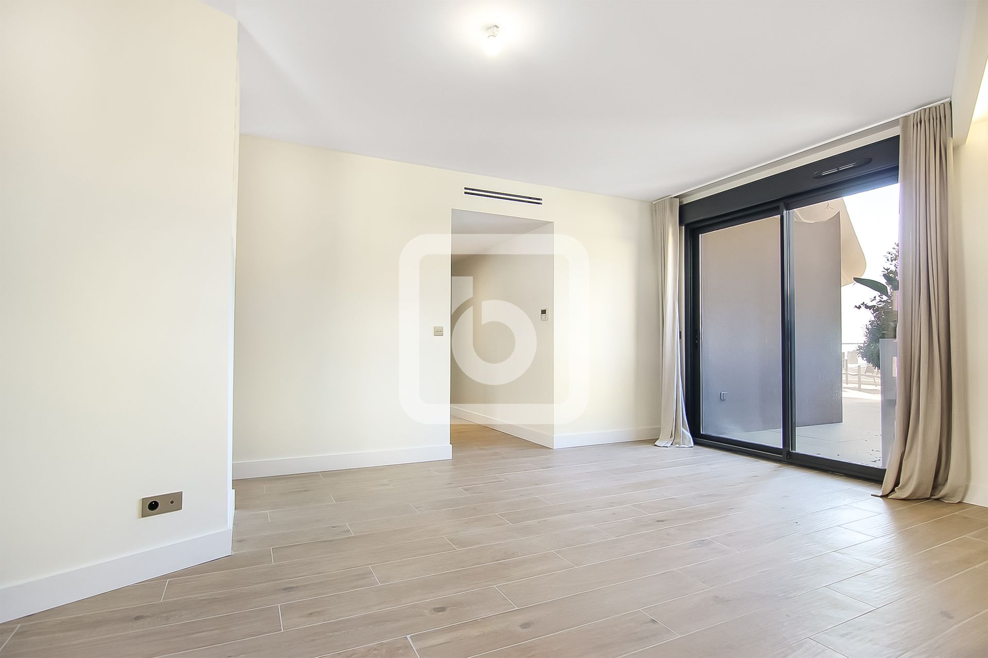 Condominium in Beausoleil, Provence-Alpes-Cote D'azur 10048915