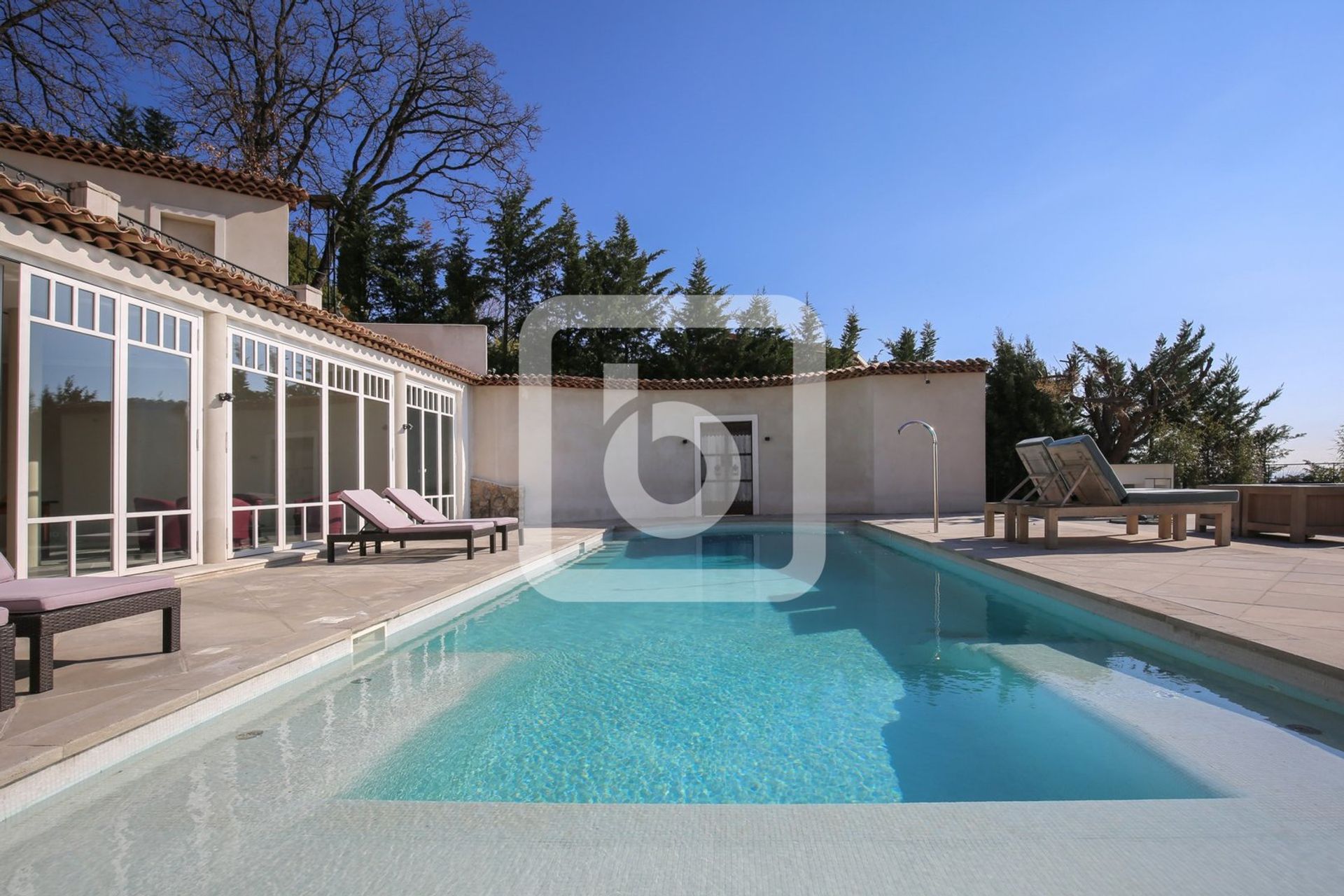 Hus i Plascassier, Provence-Alpes-Cote D'azur 10048993