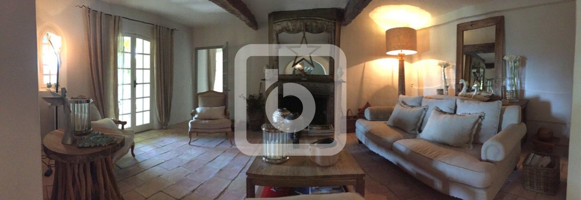 Hus i Chateauneuf Grasse, Provence-Alpes-Cote D'azur 10048996