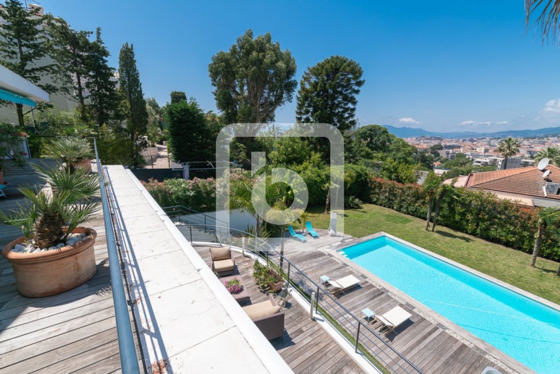 casa no Cannes, Provence-Alpes-Cote D'azur 10049006