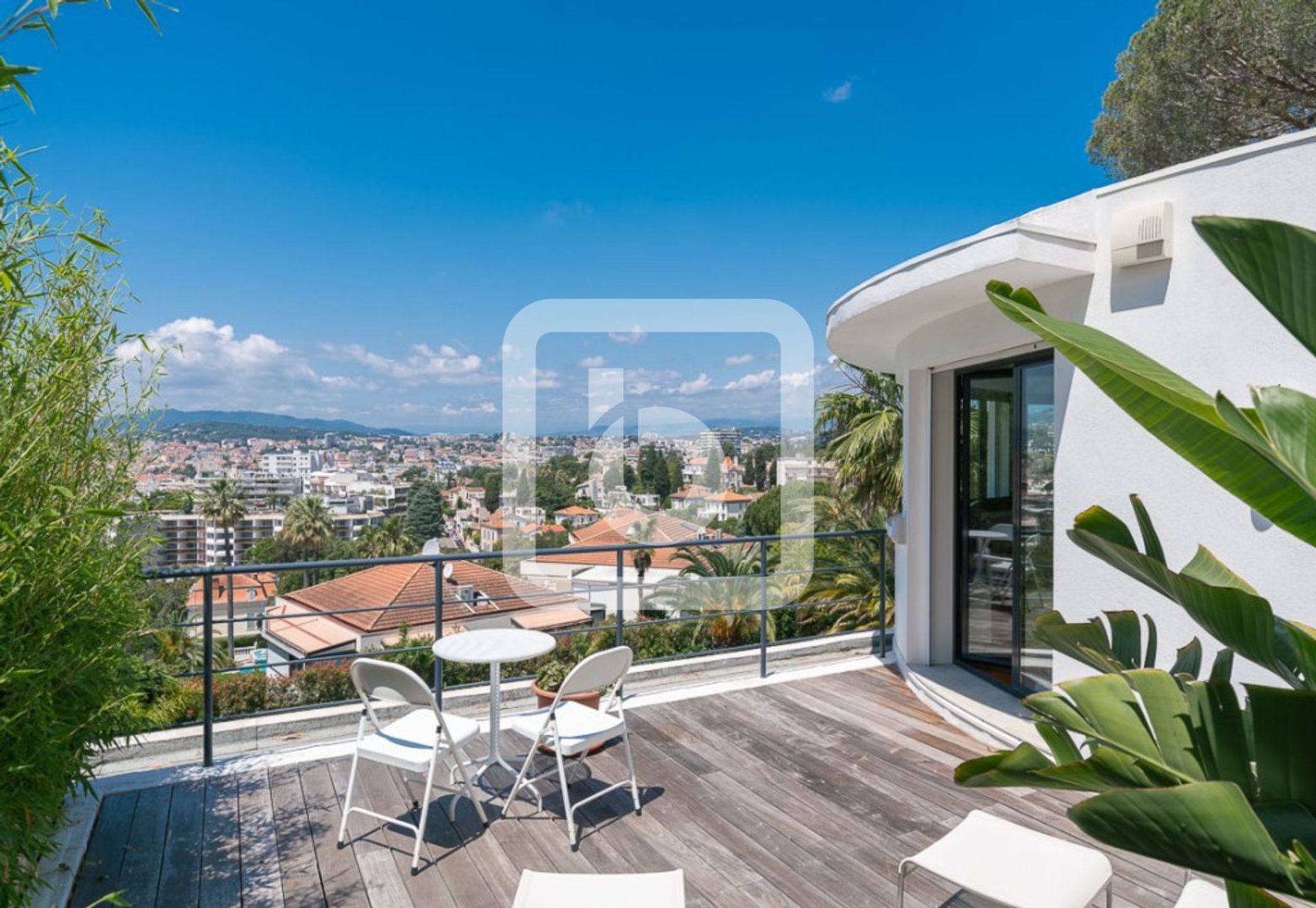 casa no Cannes, Provence-Alpes-Cote D'azur 10049006