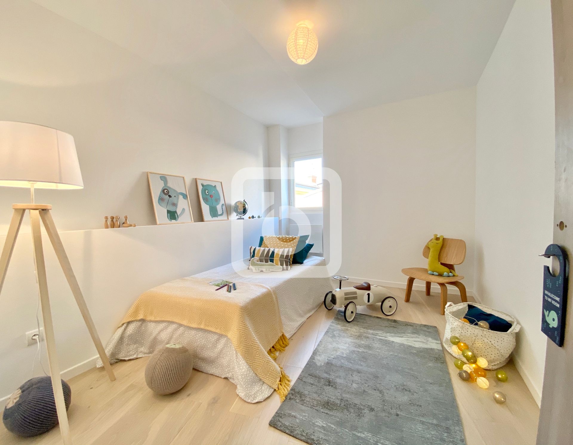 Condominium in Nice, Provence-Alpes-Cote D'azur 10049066