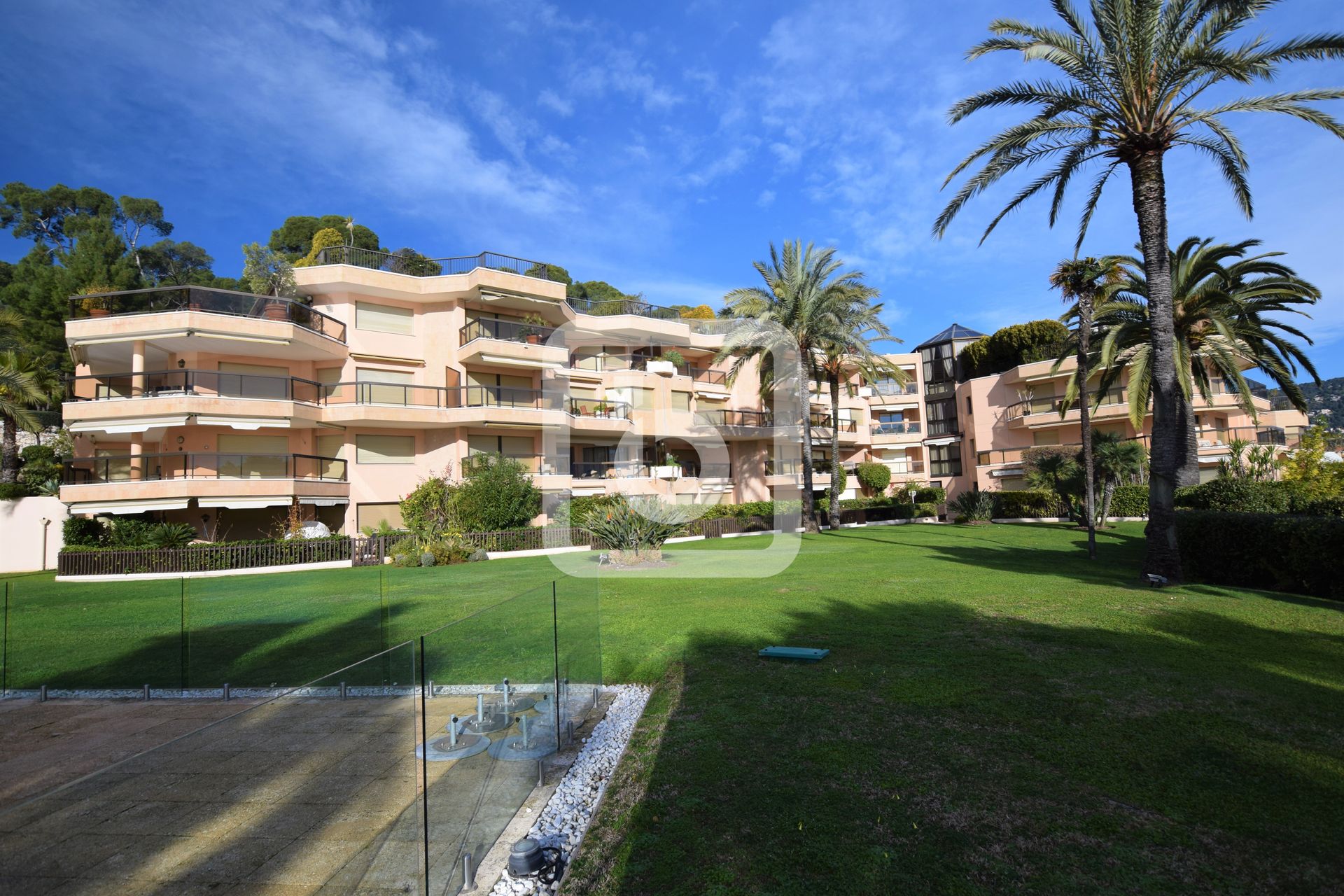 Kondominium dalam Nice, Provence-Alpes-Cote D'azur 10049085