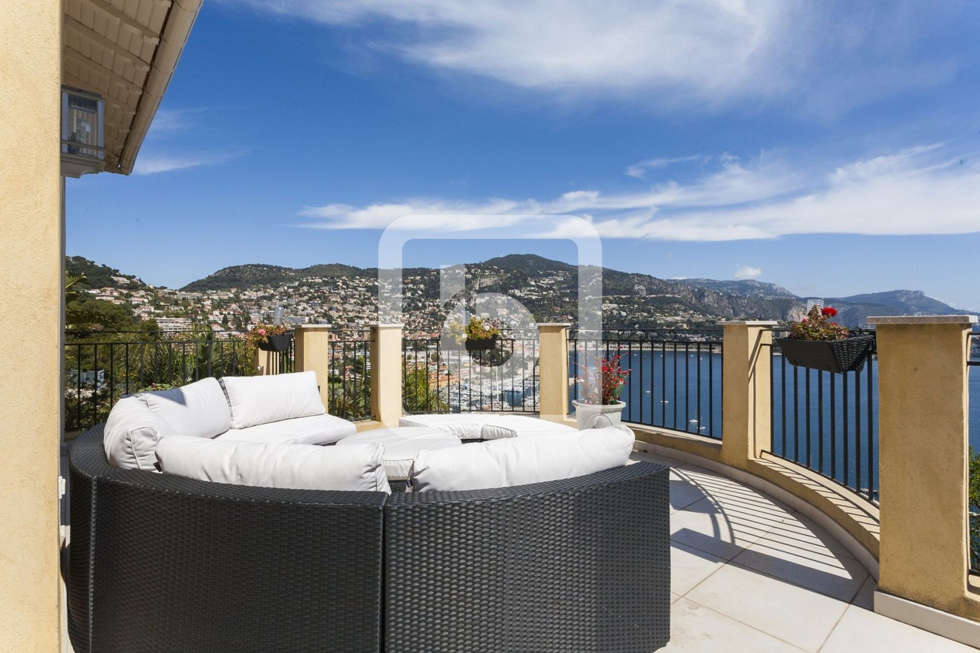 Hus i Villefranche Sur Mer, Provence-Alpes-Cote D'azur 10049107