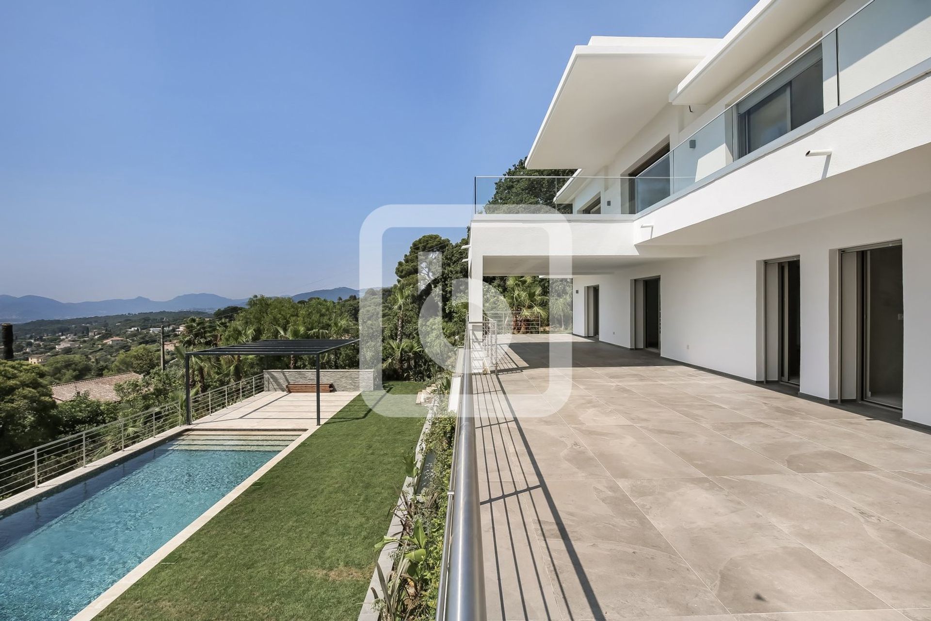 House in Mougins, Provence-Alpes-Cote D'azur 10049114