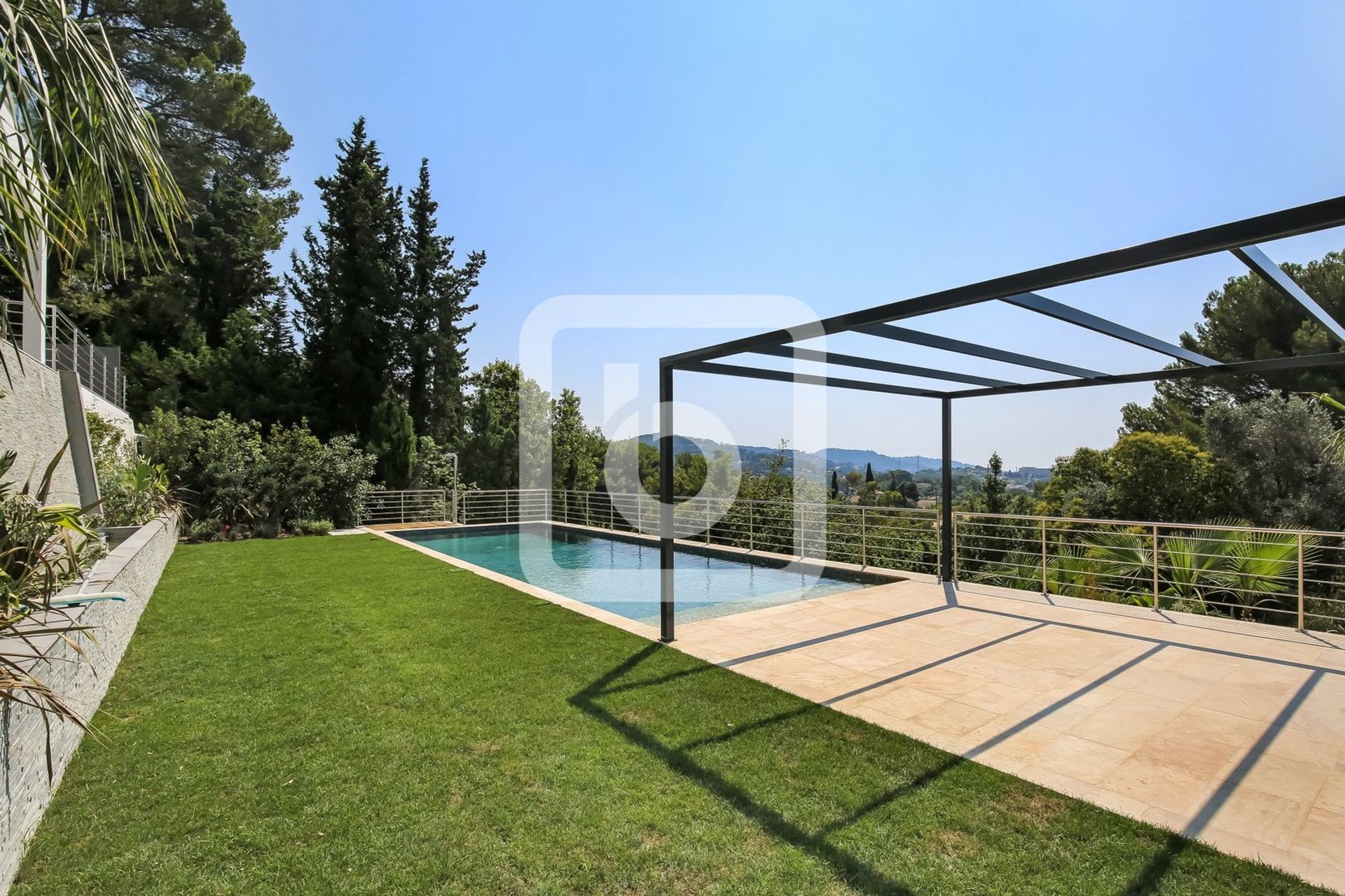 House in Mougins, Provence-Alpes-Cote D'azur 10049114