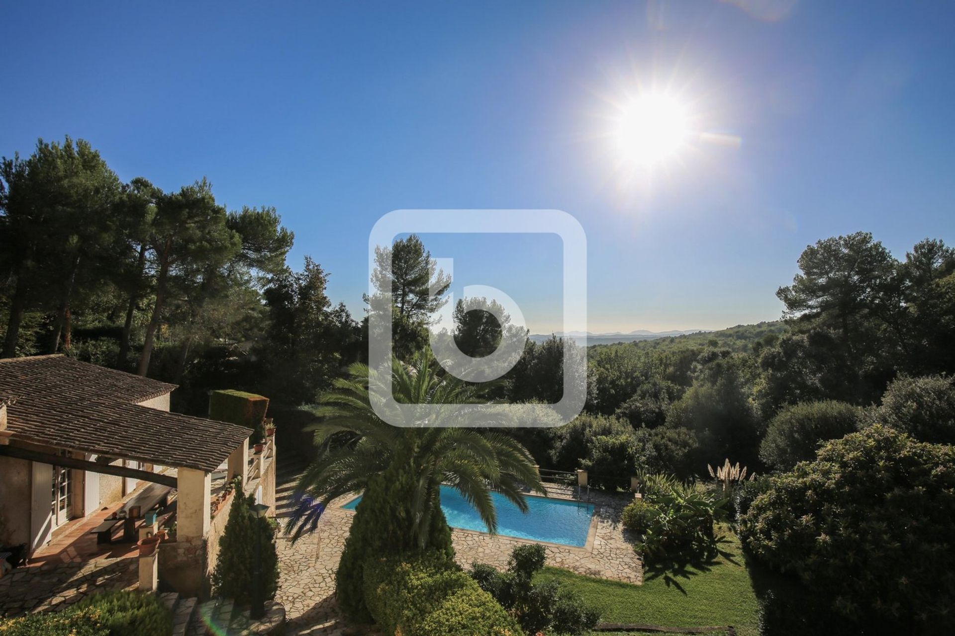 Будинок в Saint Paul De Vence, Provence-Alpes-Cote D'azur 10049156