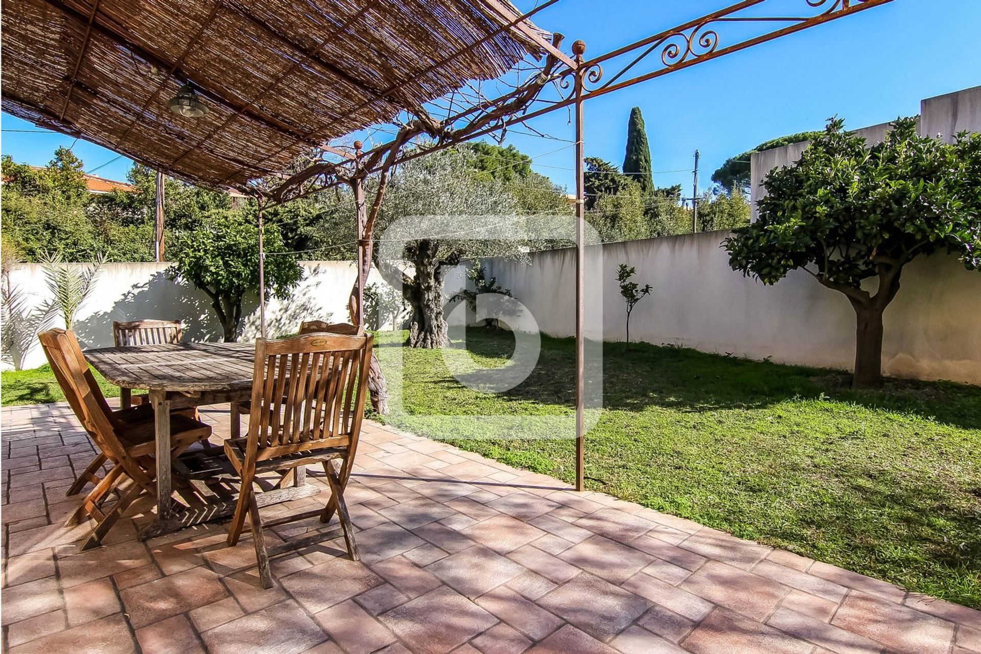 casa no Juan-les-Pins, Provença-Alpes-Costa Azul 10049169