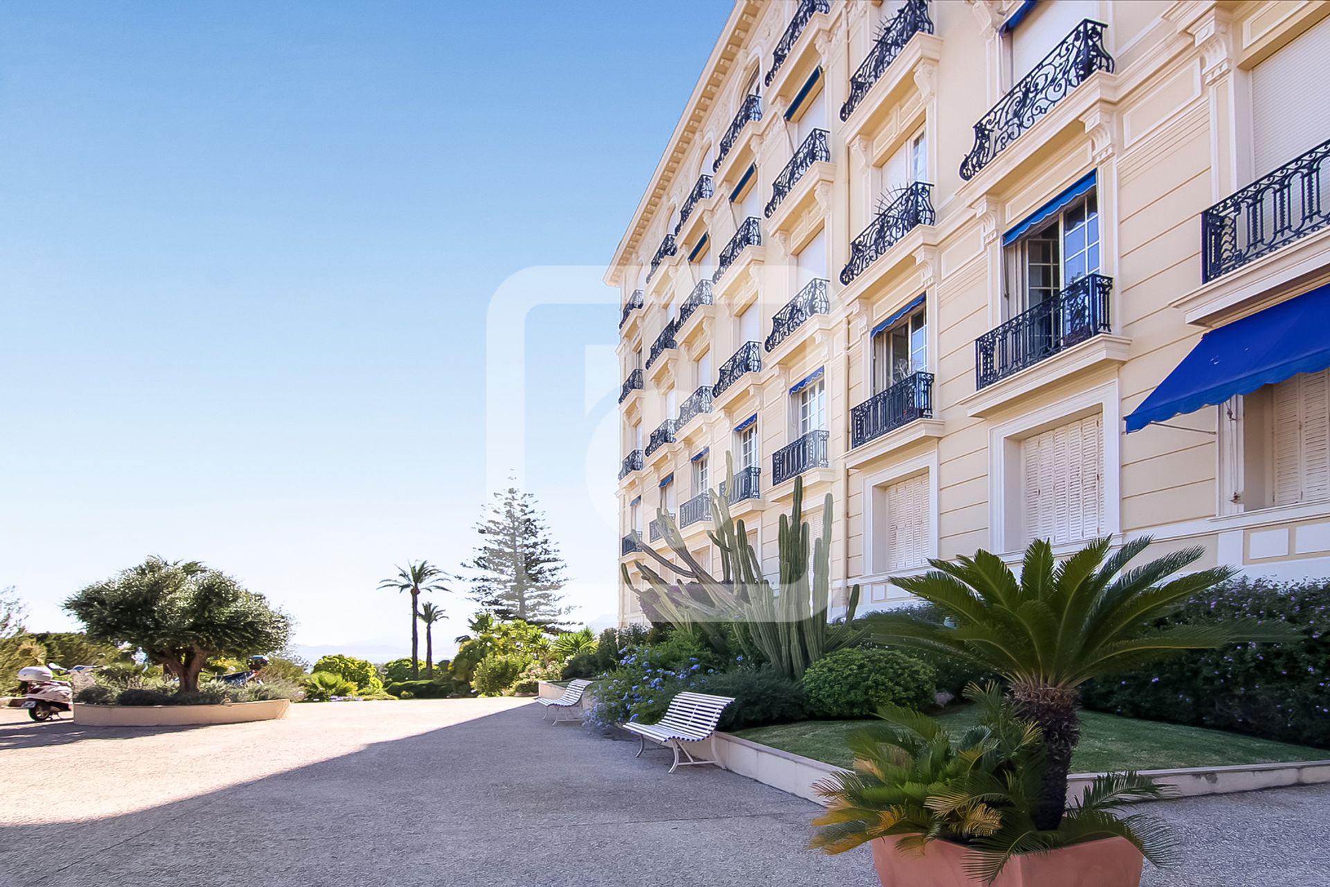 Condominium dans Cap D Ail, Provence-Alpes-Cote D'azur 10049192