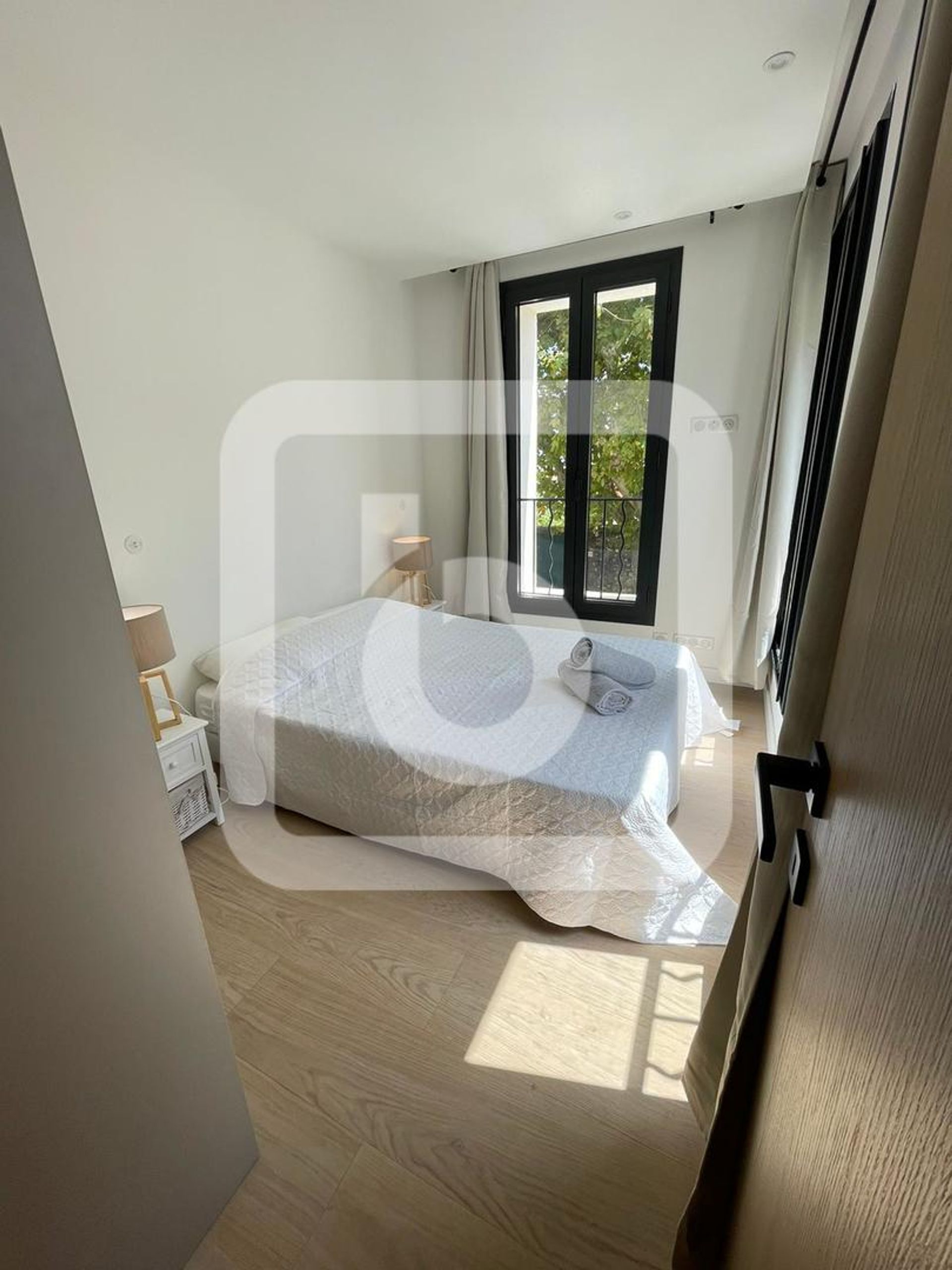 Condominium in Antibes, Provence-Alpes-Cote D'azur 10049206