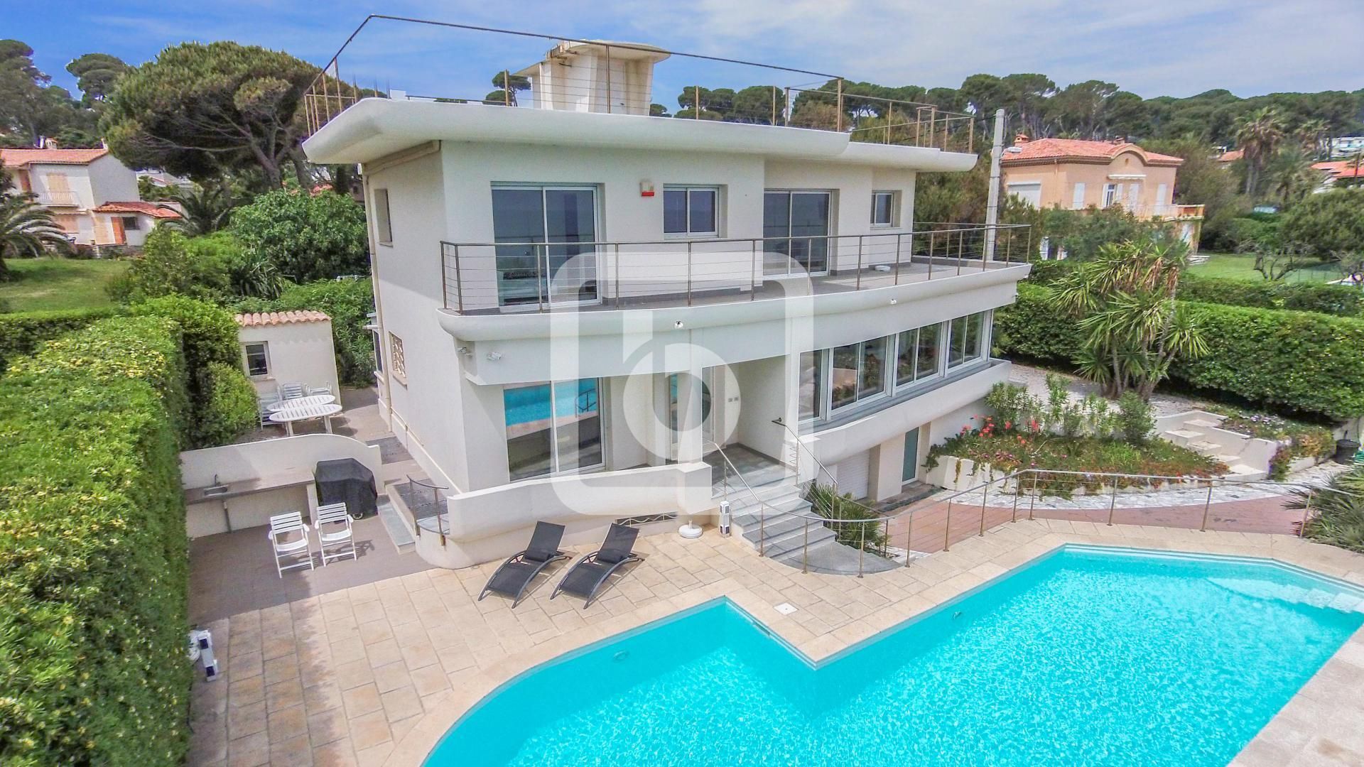 Huis in Juan-les-Pins, Provence-Alpes-Côte d'Azur 10049212