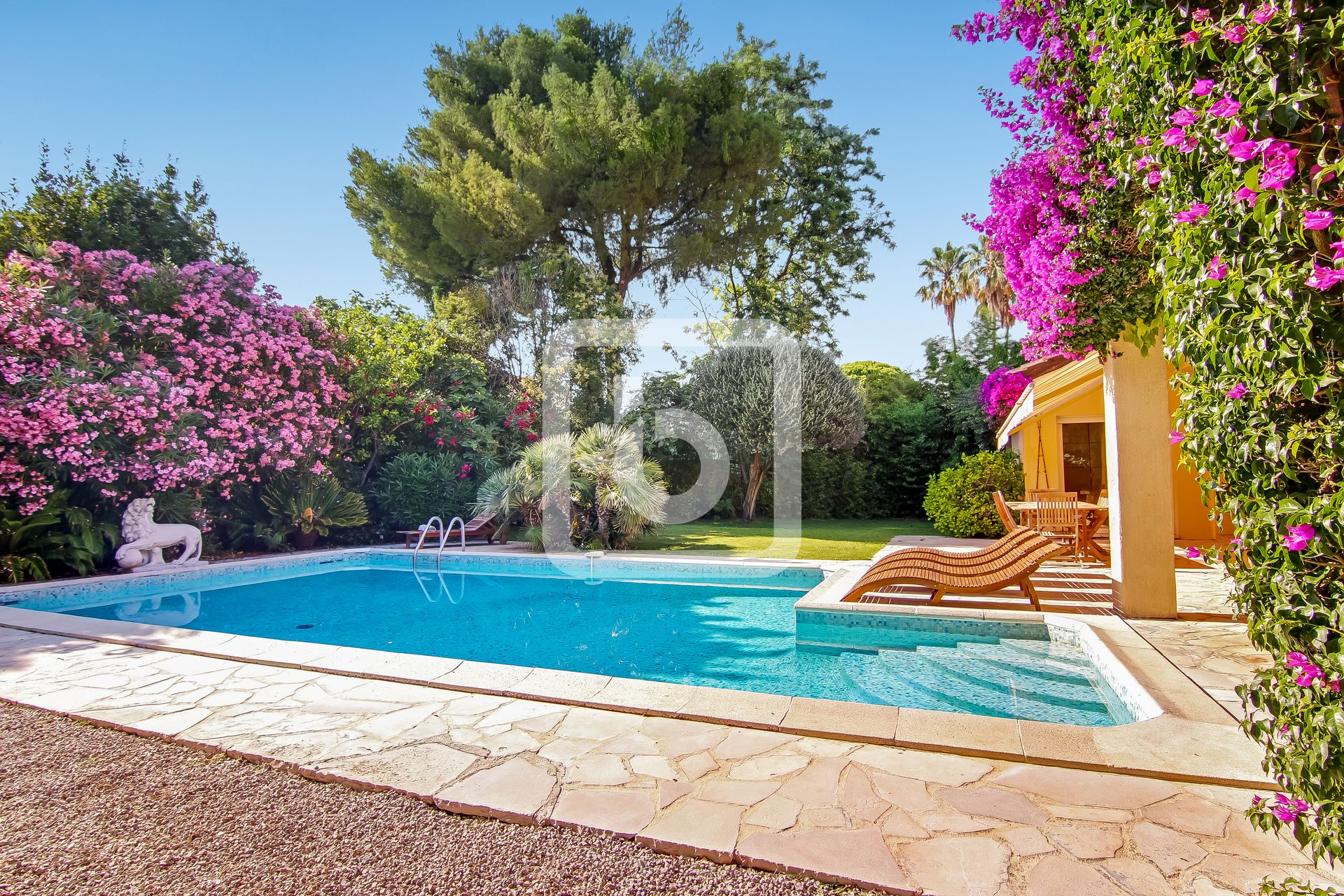 Haus im Cap d'Antibes, Provence-Alpes-Cote D'azur 10049242