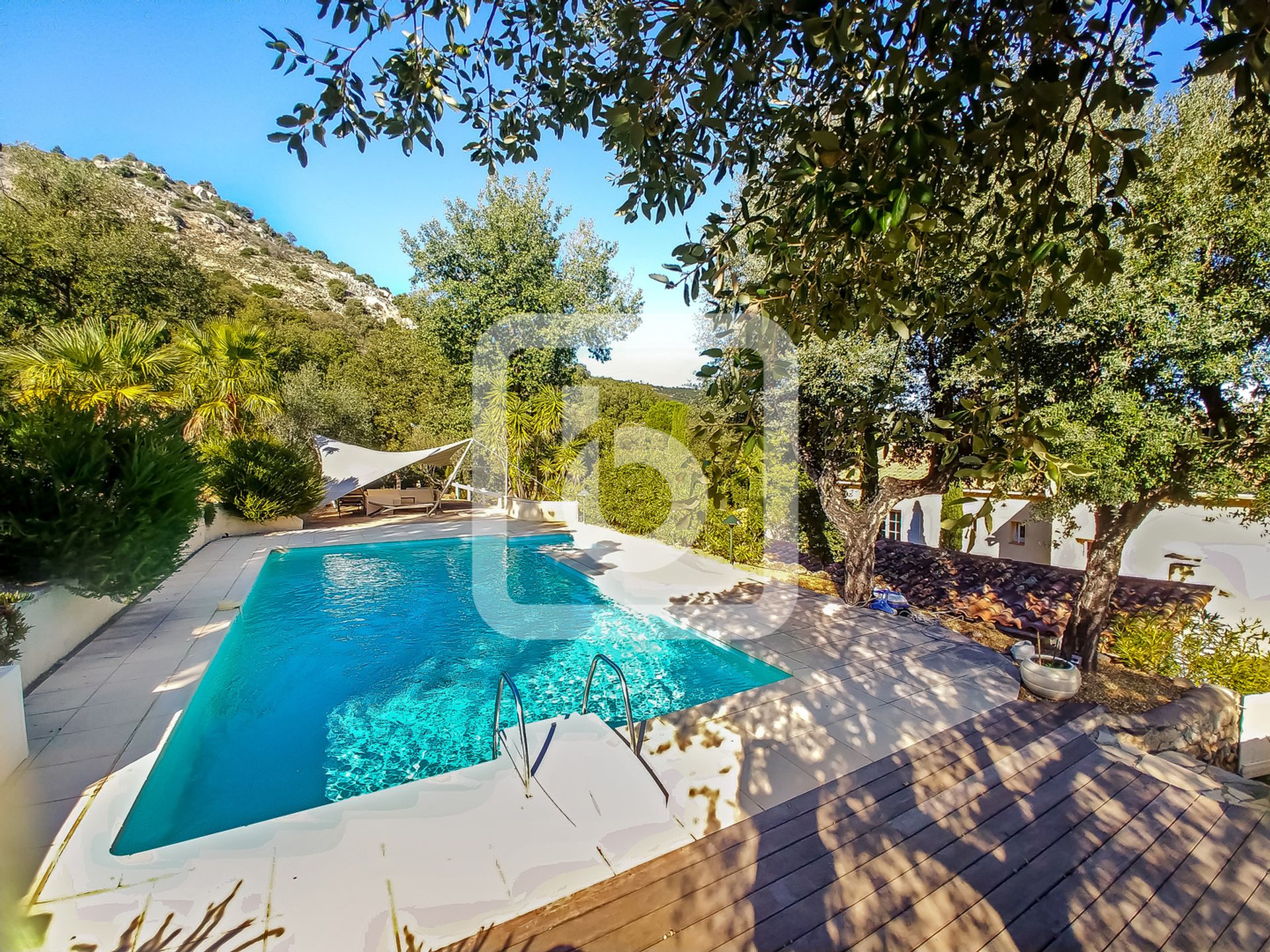 Huis in Le Plan-de-la-Tour, Provence-Alpes-Côte d'Azur 10049267