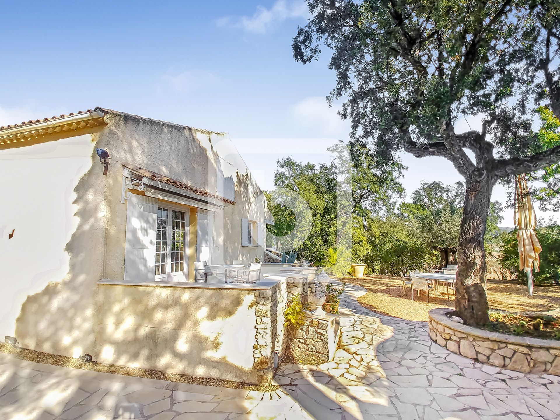 Huis in Le Plan-de-la-Tour, Provence-Alpes-Côte d'Azur 10049267