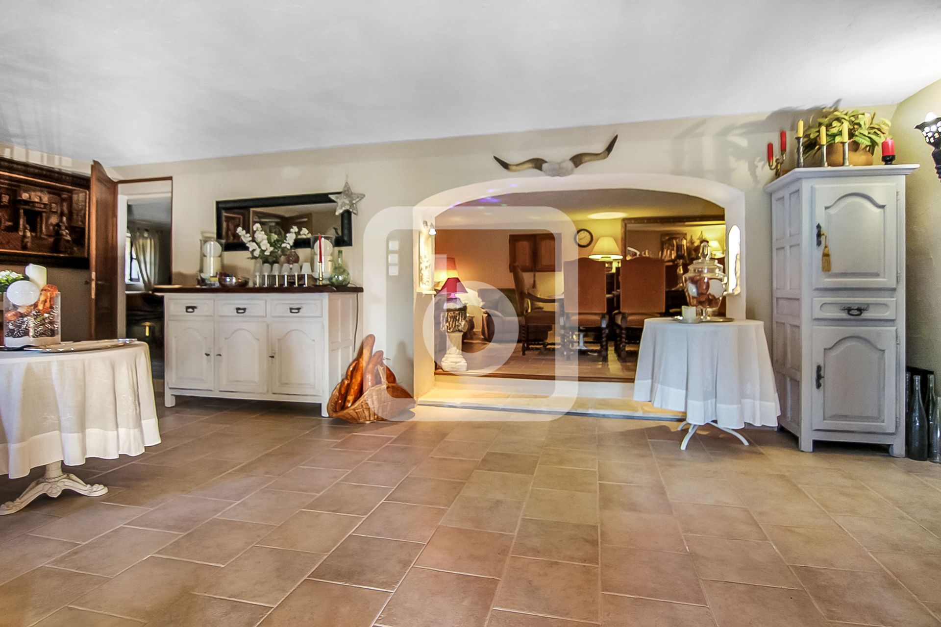 Huis in Le Rouret, Provence-Alpes-Cote D'azur 10049271