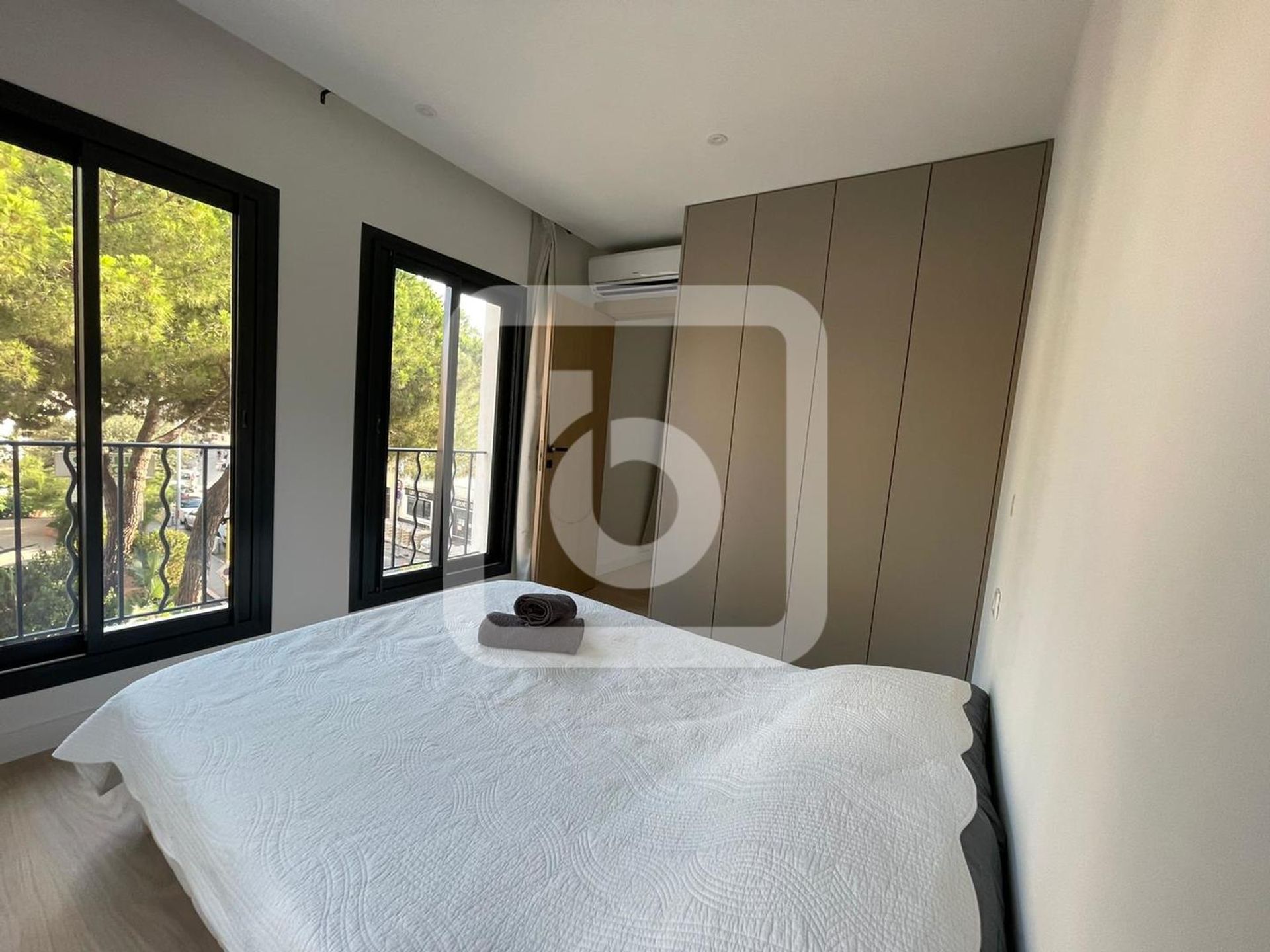 Condominium dans Antibes, Provence-Alpes-Cote D'azur 10049276