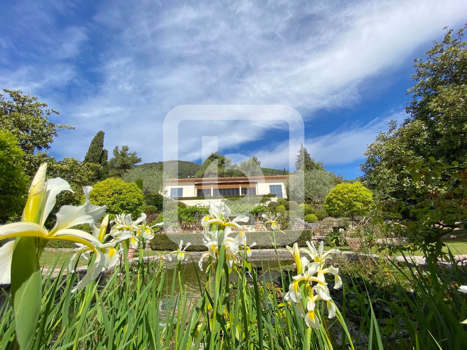 rumah dalam Grasse, Provence-Alpes-Cote D'azur 10049280