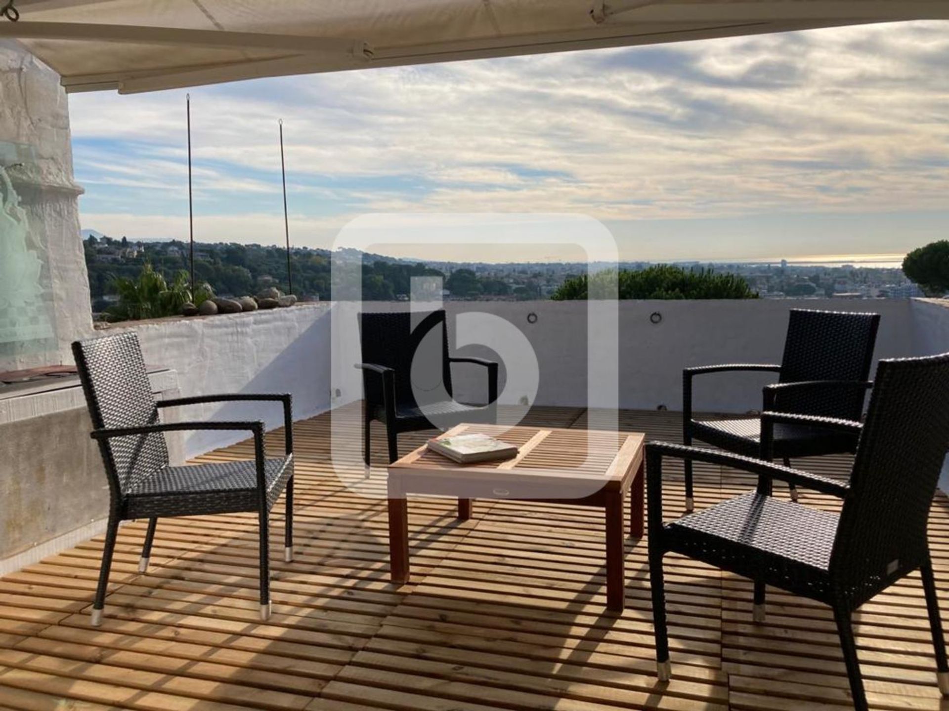 Hus i Cagnes Sur Mer, Provence-Alpes-Cote D'azur 10049299