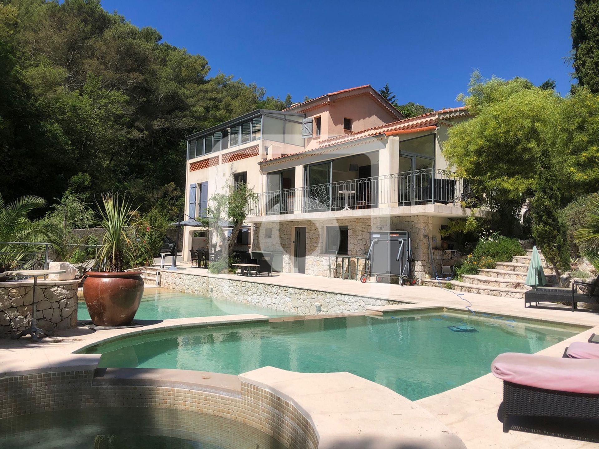 Hus i Eze, Provence-Alpes-Cote D'azur 10049311