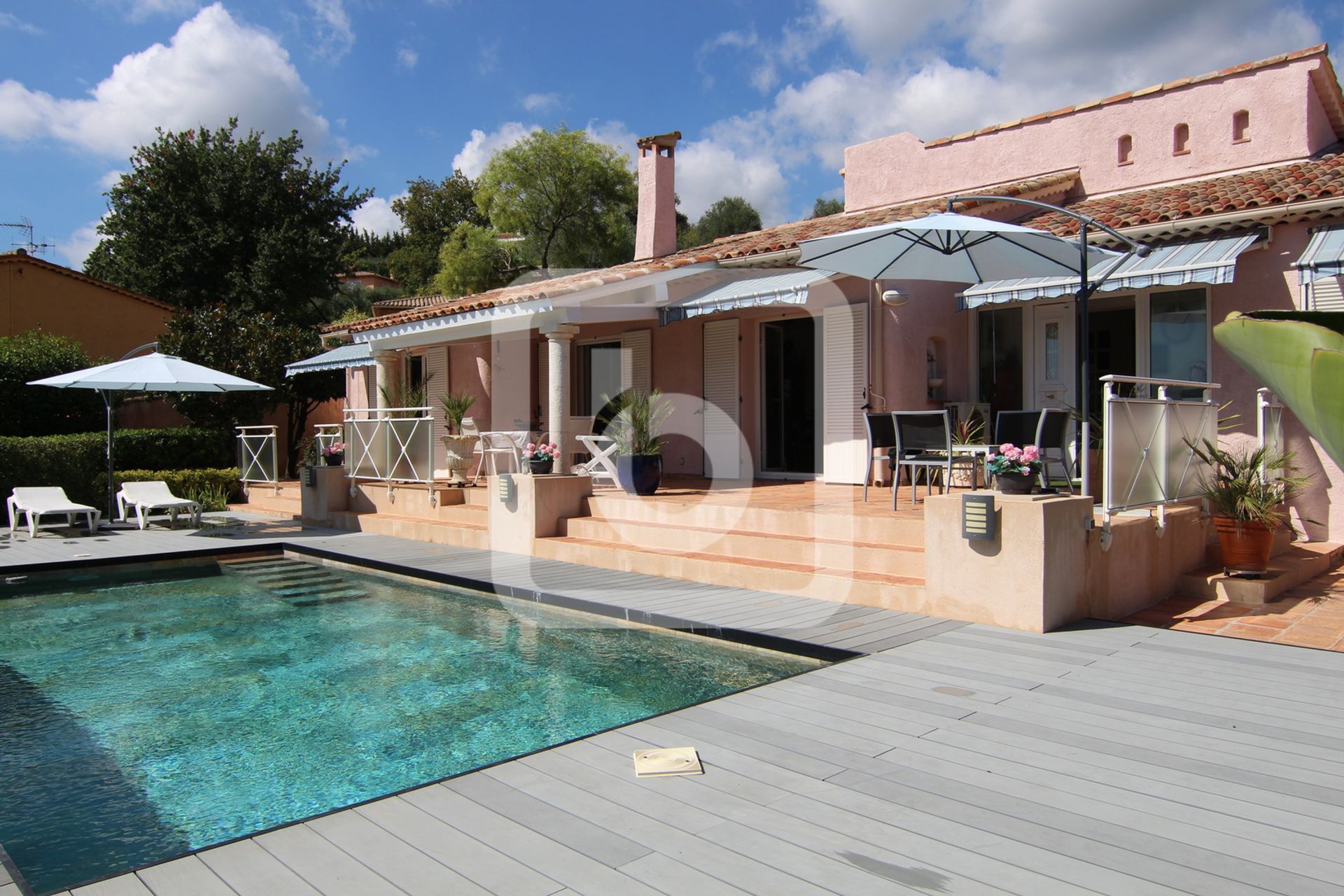 Rumah di Le Bosquet, Provence-Alpes-Cote d'Azur 10049348