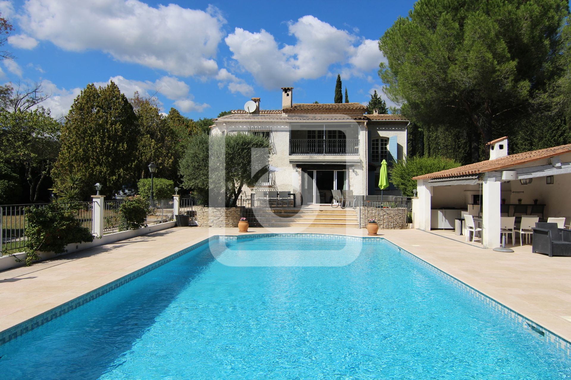 House in Chateauneuf-Grasse, Provence-Alpes-Cote d'Azur 10049349