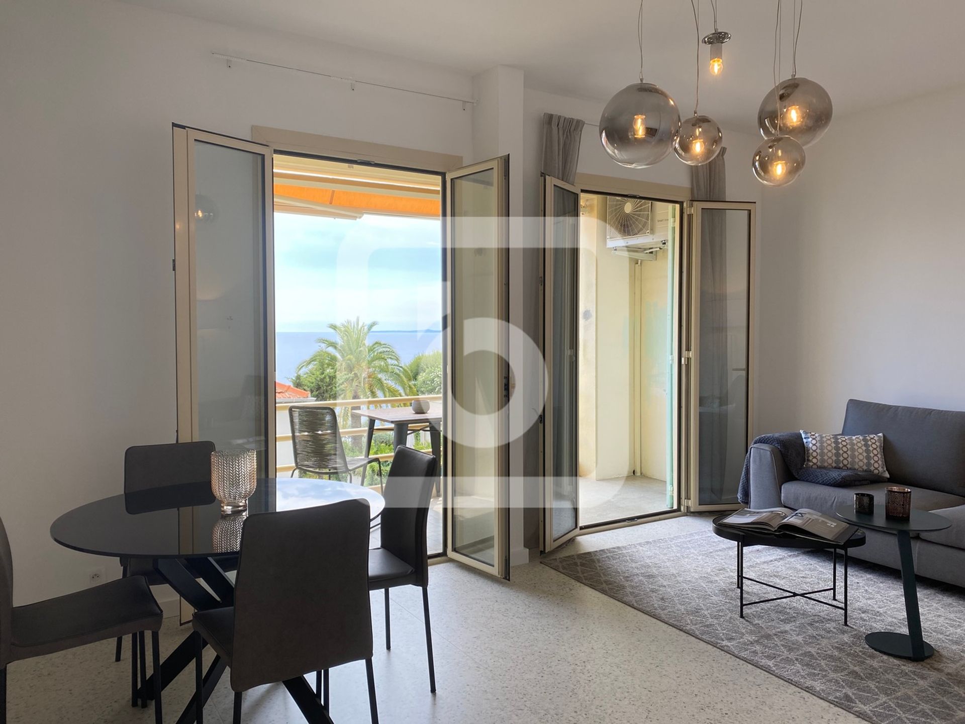 Condominio nel Villefranche-sur-Mer, Provenza-Alpi-Costa Azzurra 10049388