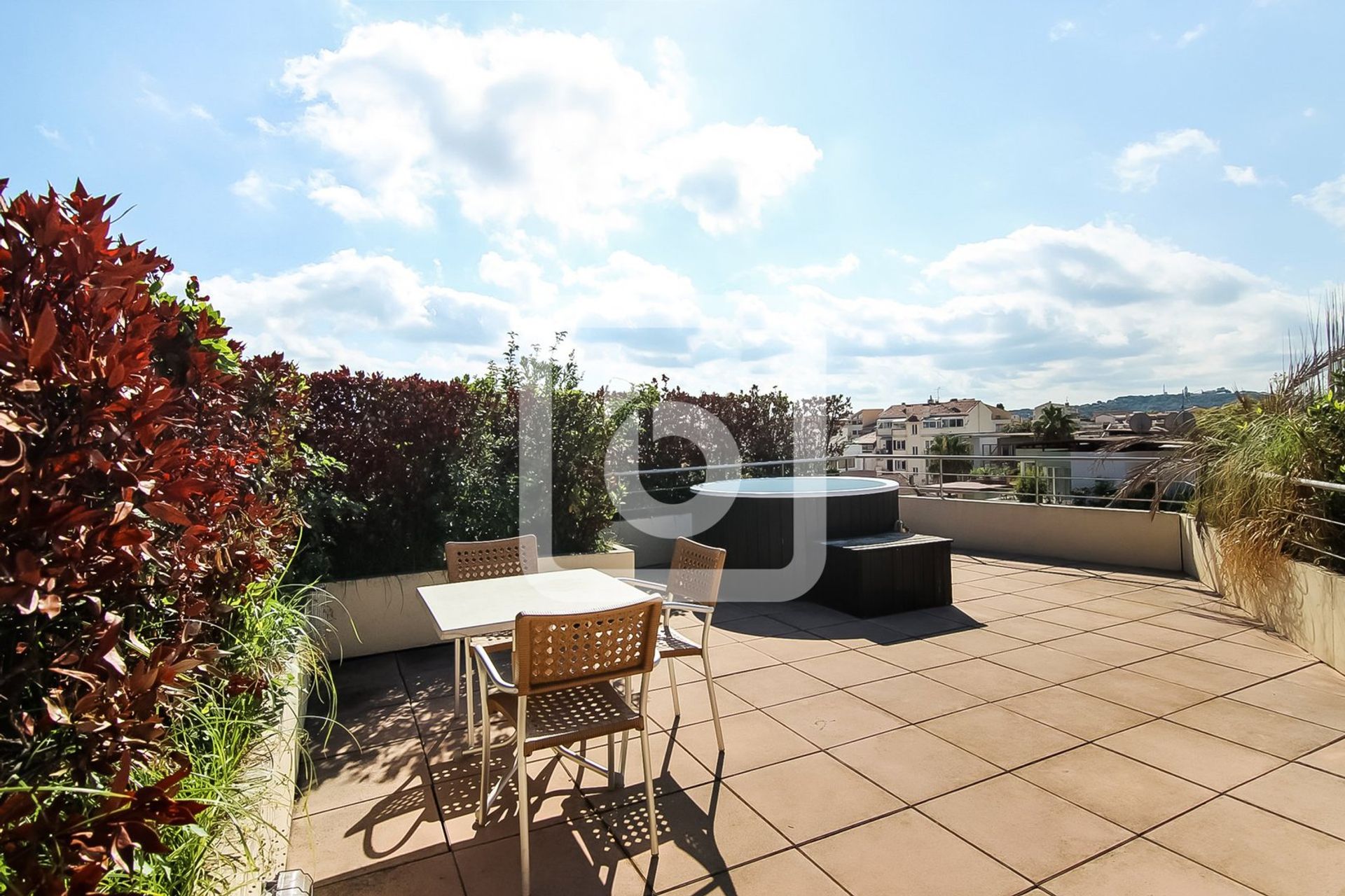 קוֹנדוֹמִינִיוֹן ב Antibes, Provence-Alpes-Cote D'azur 10049454