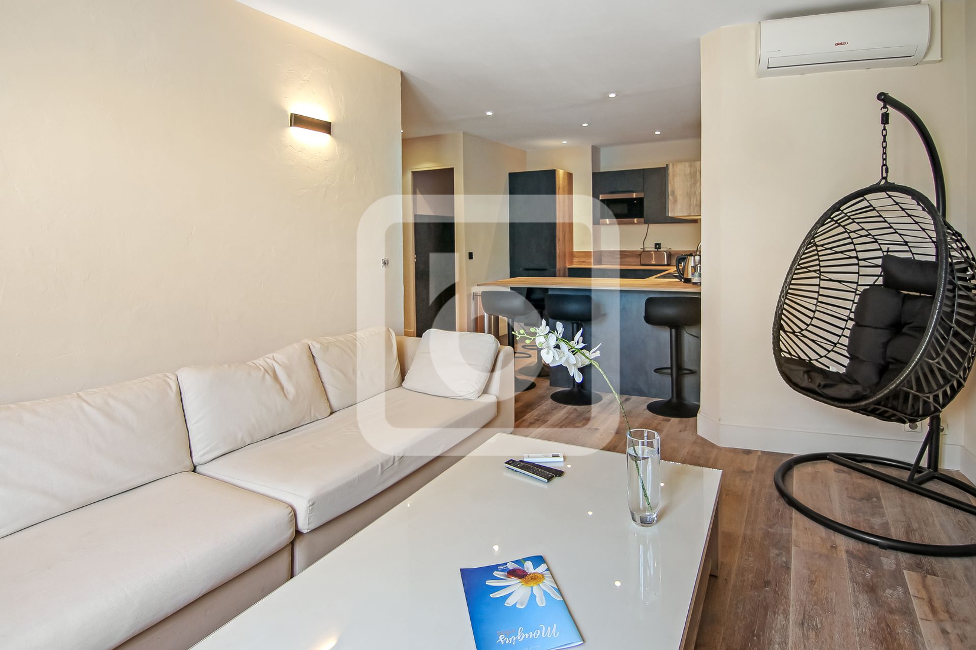 Condominium in Mougins, Provence-Alpes-Cote d'Azur 10049546